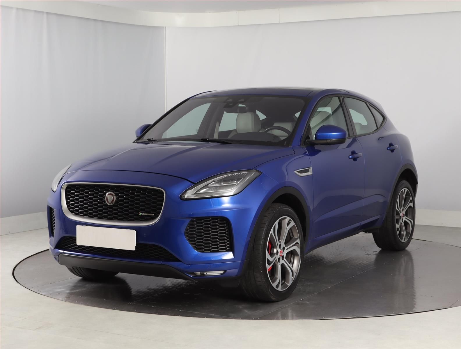 Jaguar E-Pace, P300 AWD, 4X4, Automat - fotka 2