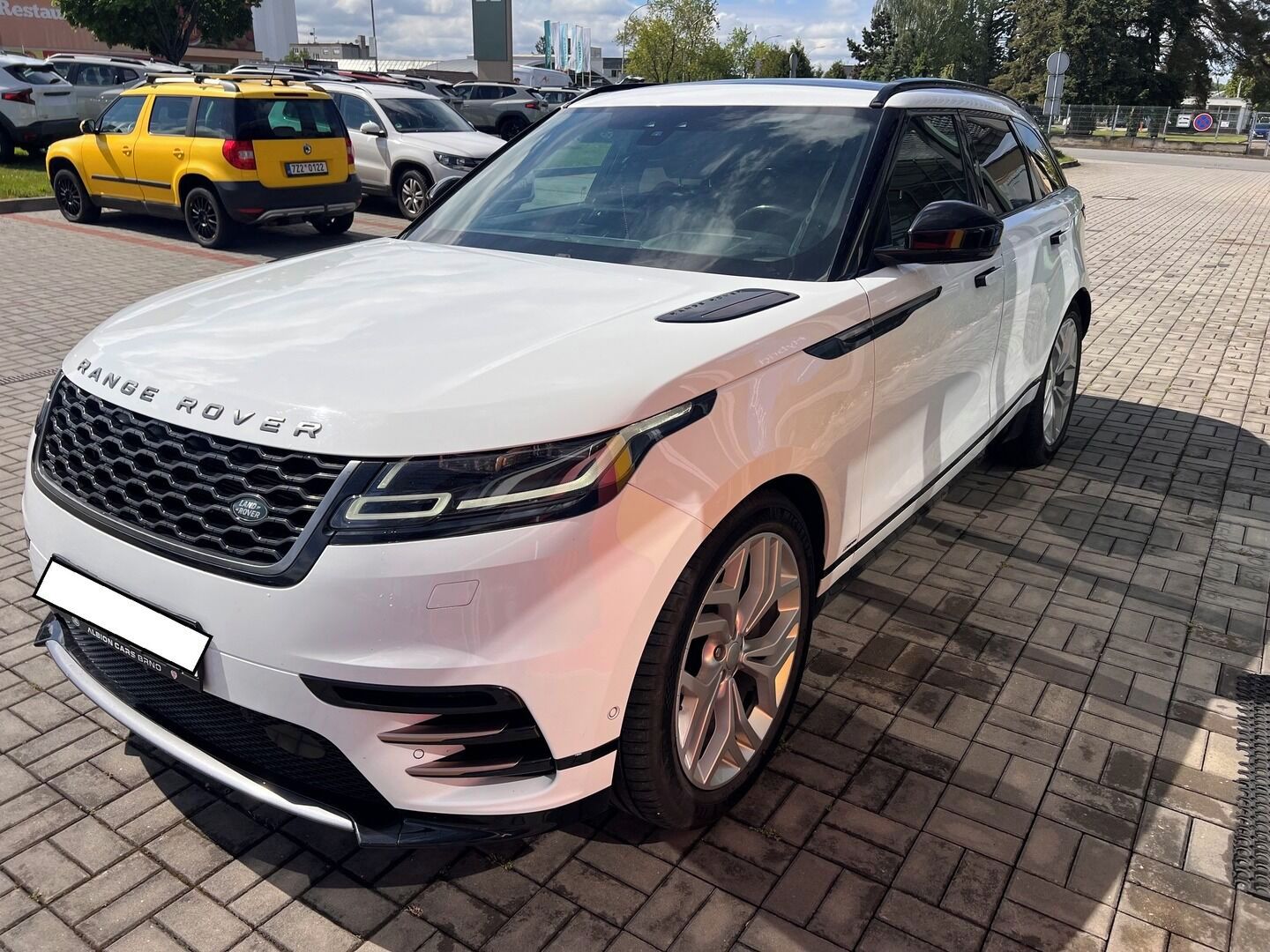 Land Rover Range Rover Velar, D3000 R-DYNAMIC - fotka 4