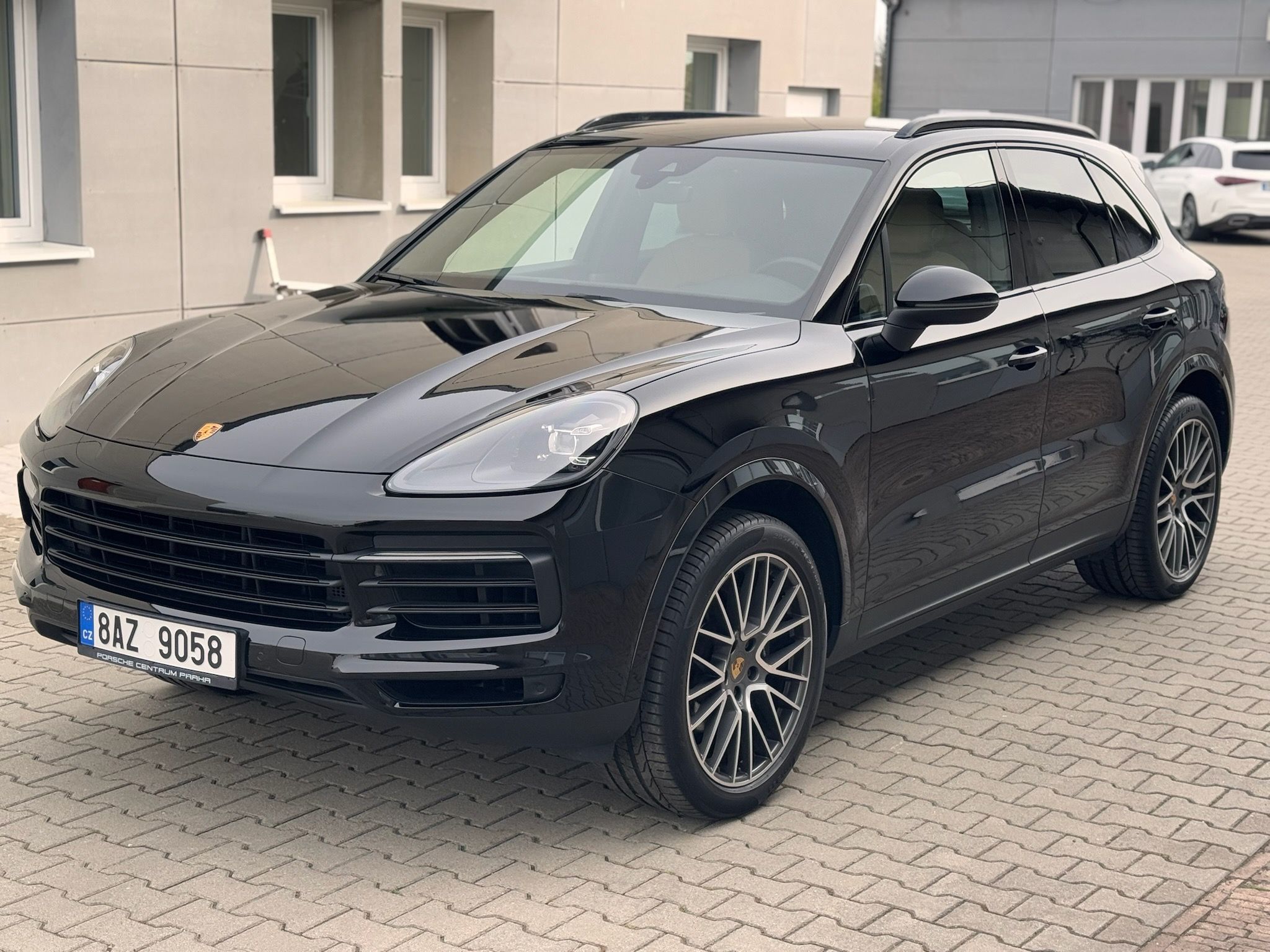 Porsche Cayenne, Porsche Cayenne záruka 2 roky - fotka 3