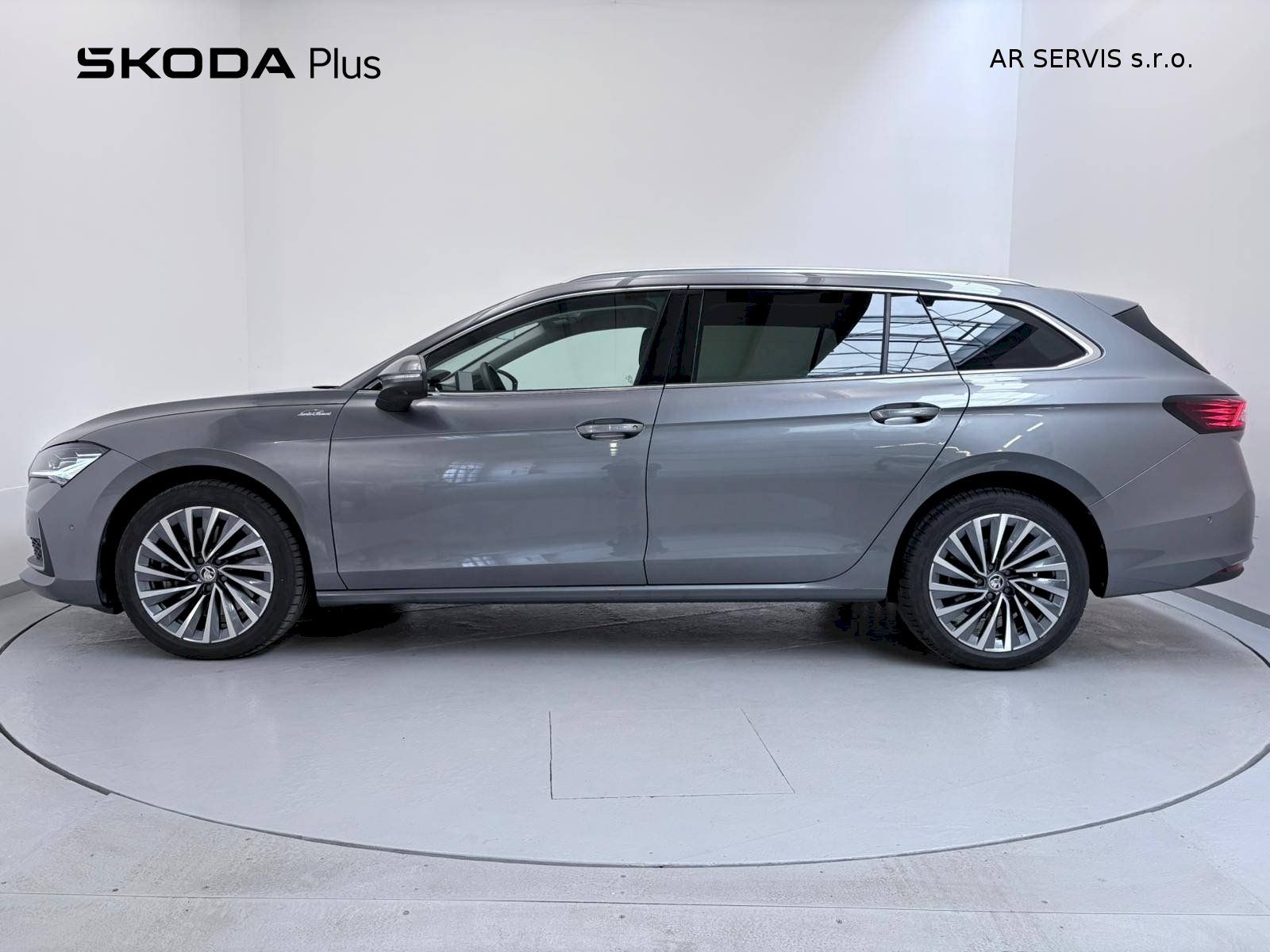 Škoda Superb, COMBI LAURIN a KLEMENT, 2.0TDI - fotka 3