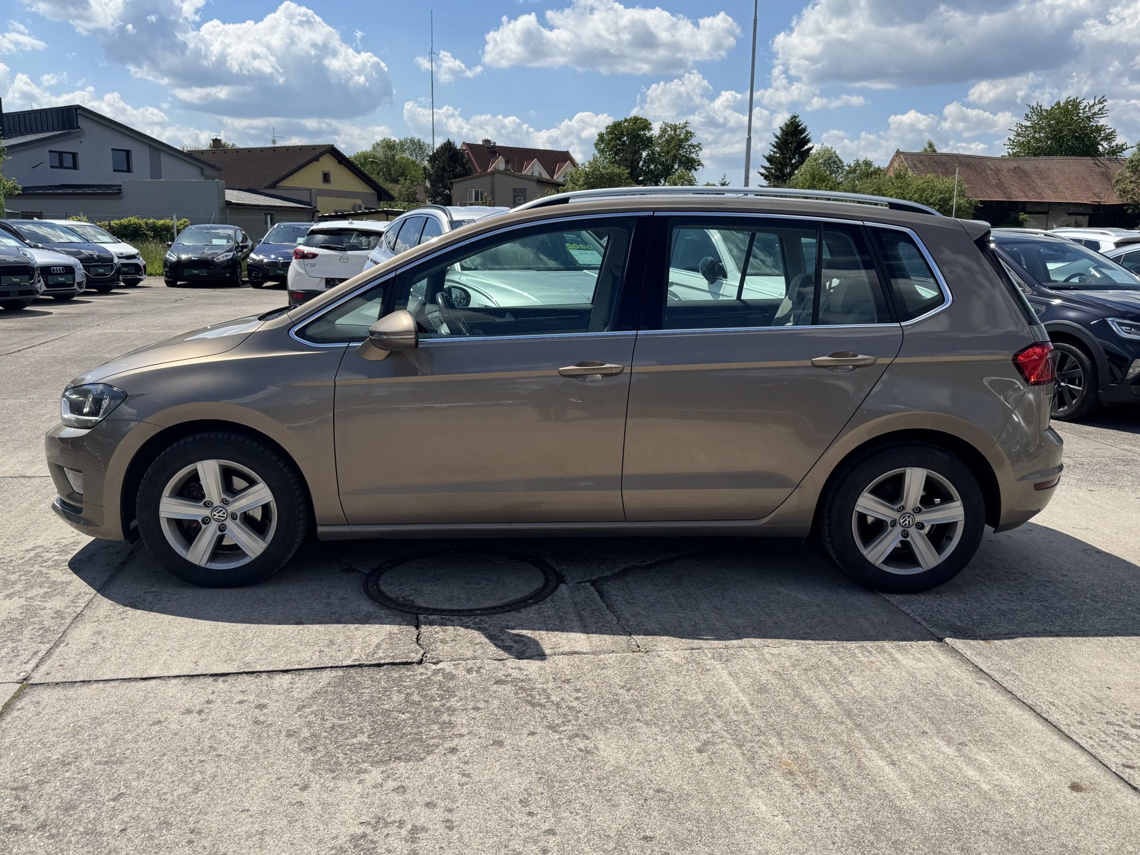 Volkswagen Golf Sportsvan, 1.6 TDI 81 kW Highline - fotka 3