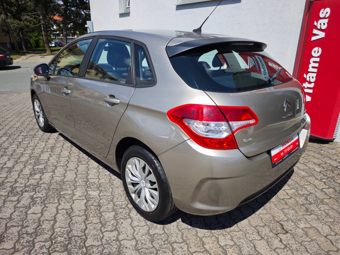 Citroën C4, 1.4 VTi Attraction nové ČR - fotka 4