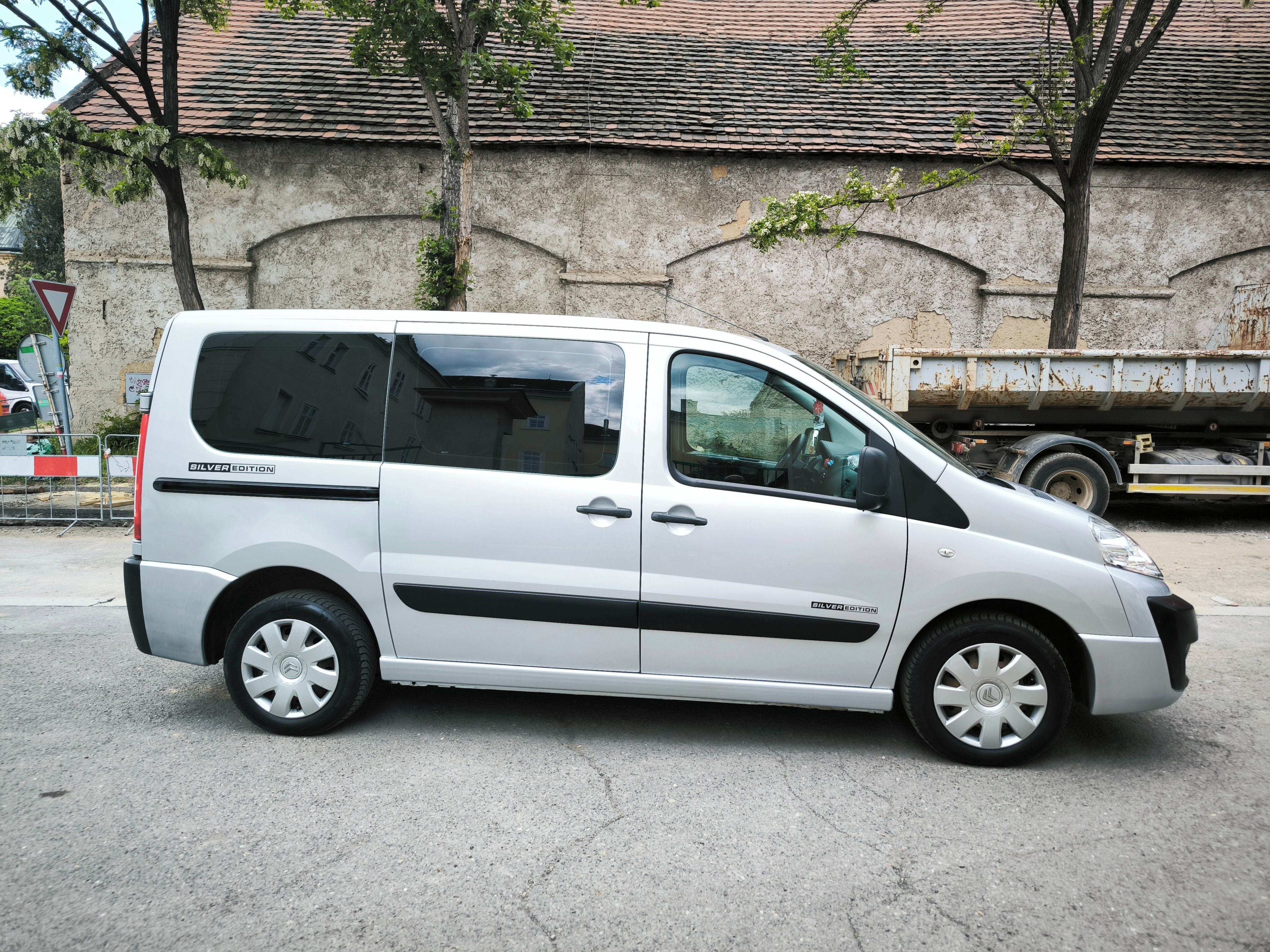 Citroën Jumpy, 2.0HDi 165PS klima 9 místTZ 2T - fotka 6