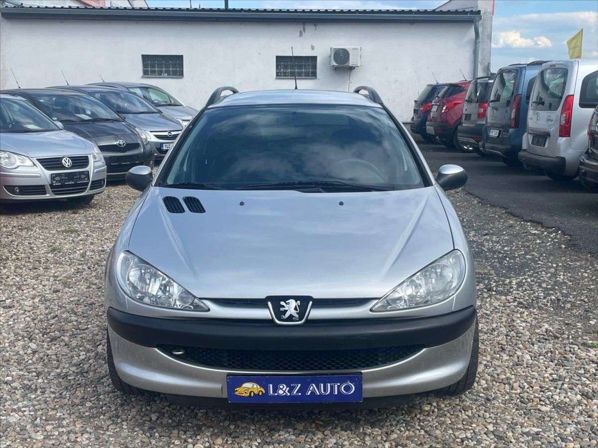 Peugeot 206, 1,4 i - fotka 2