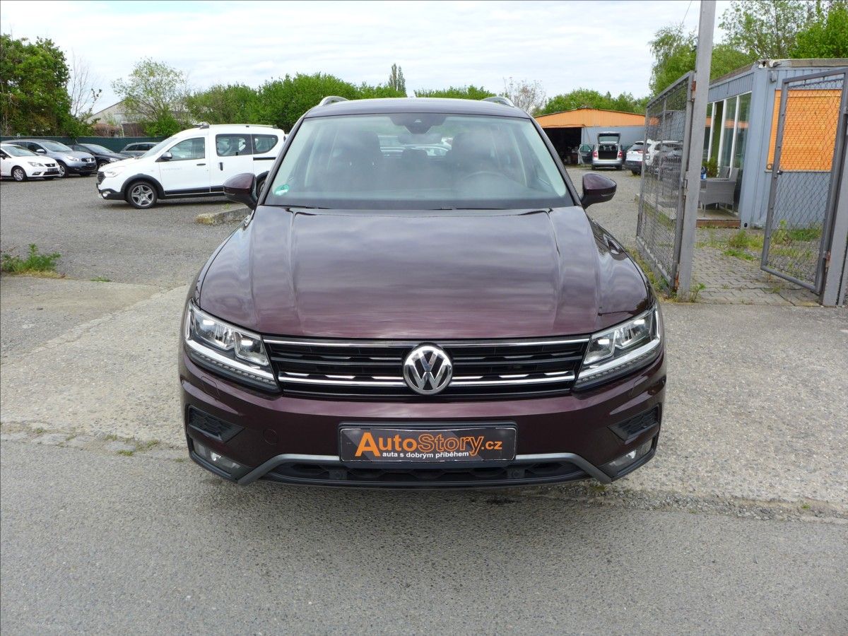 Volkswagen Tiguan, 2,0 TSI  4x4 TOP VÝBAVA TAŽNÉ - fotka 3
