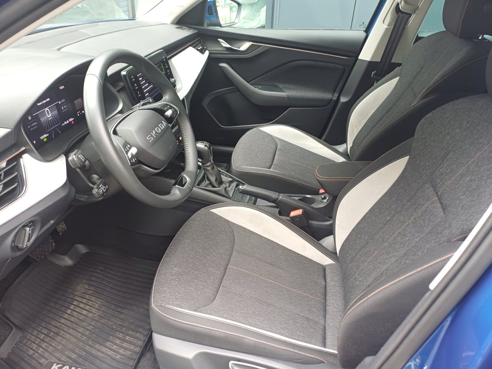 Škoda Kamiq, Top Selection DSG TSI 1.0 / 85 - fotka 6