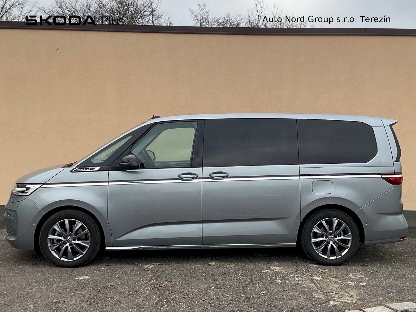 Volkswagen Multivan, 2,0 TDI 110 kW Life Long DSG - fotka 3