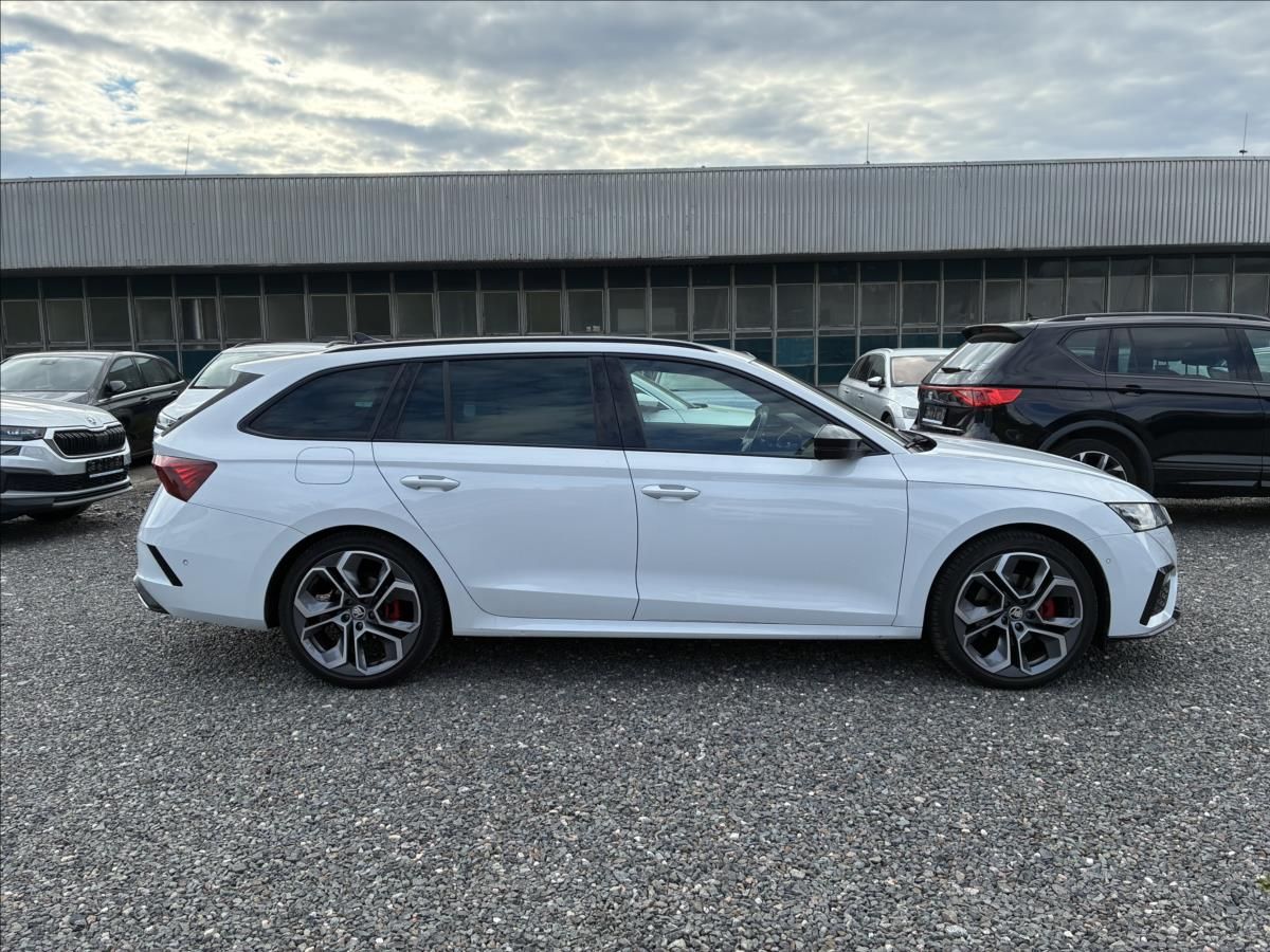 Škoda Octavia, 2,0 KŮŽE,HEAD-UP,EL.KUFR - fotka 5