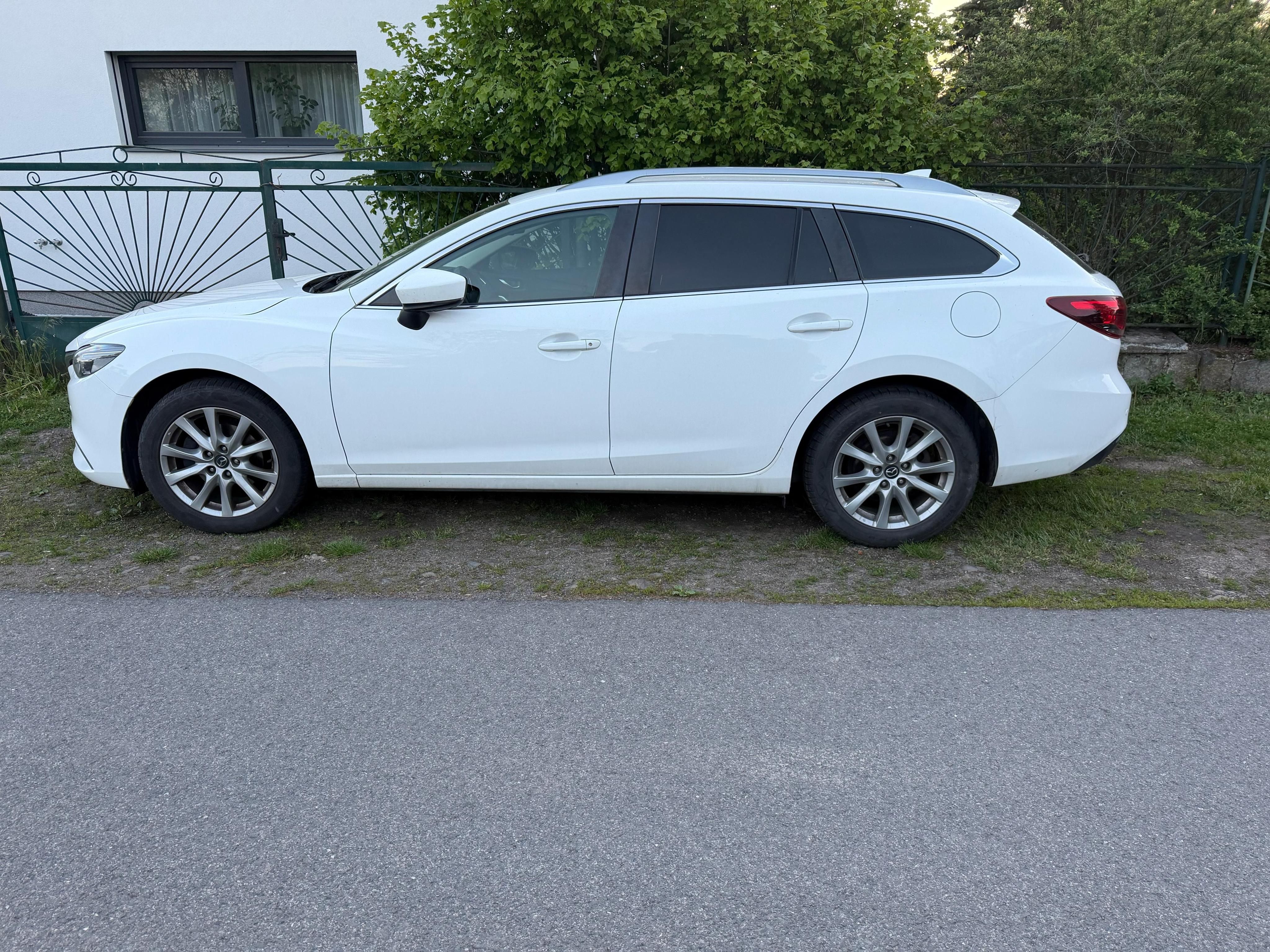 Mazda 6, Mazda 6 kombi - fotka 3