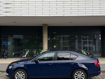 1.6 tdi DSG top stav