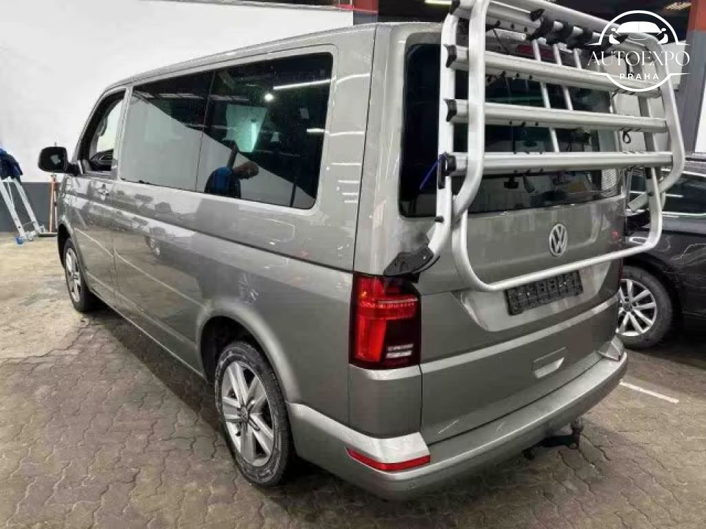 Volkswagen Multivan, T6.1 Multivan Comfortline 2,0 - fotka 4