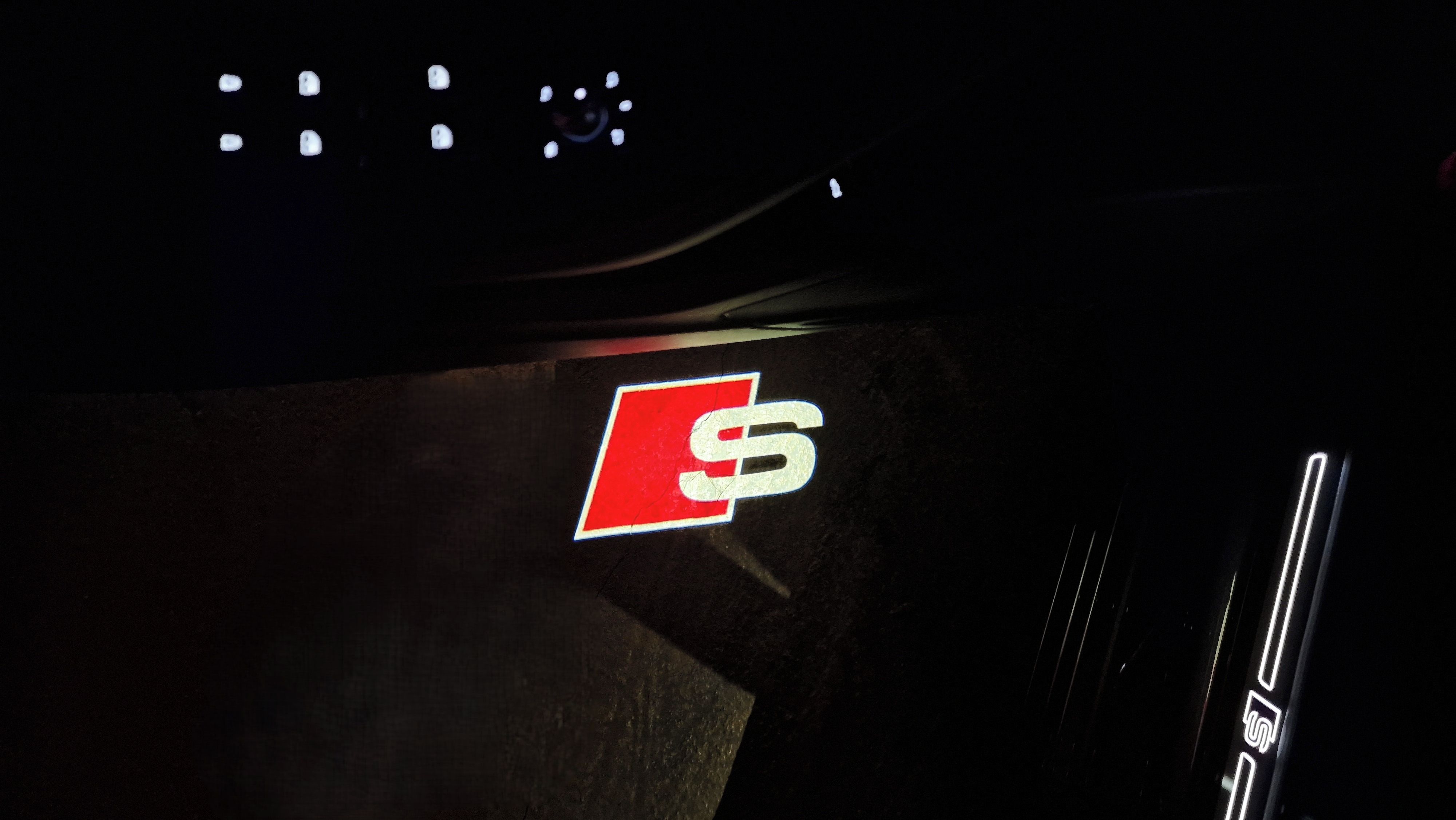 Audi A4 Avant - fotka 2