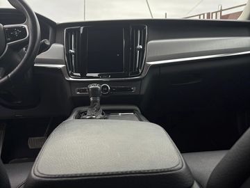 Volvo V90 T5, 3 sady alu