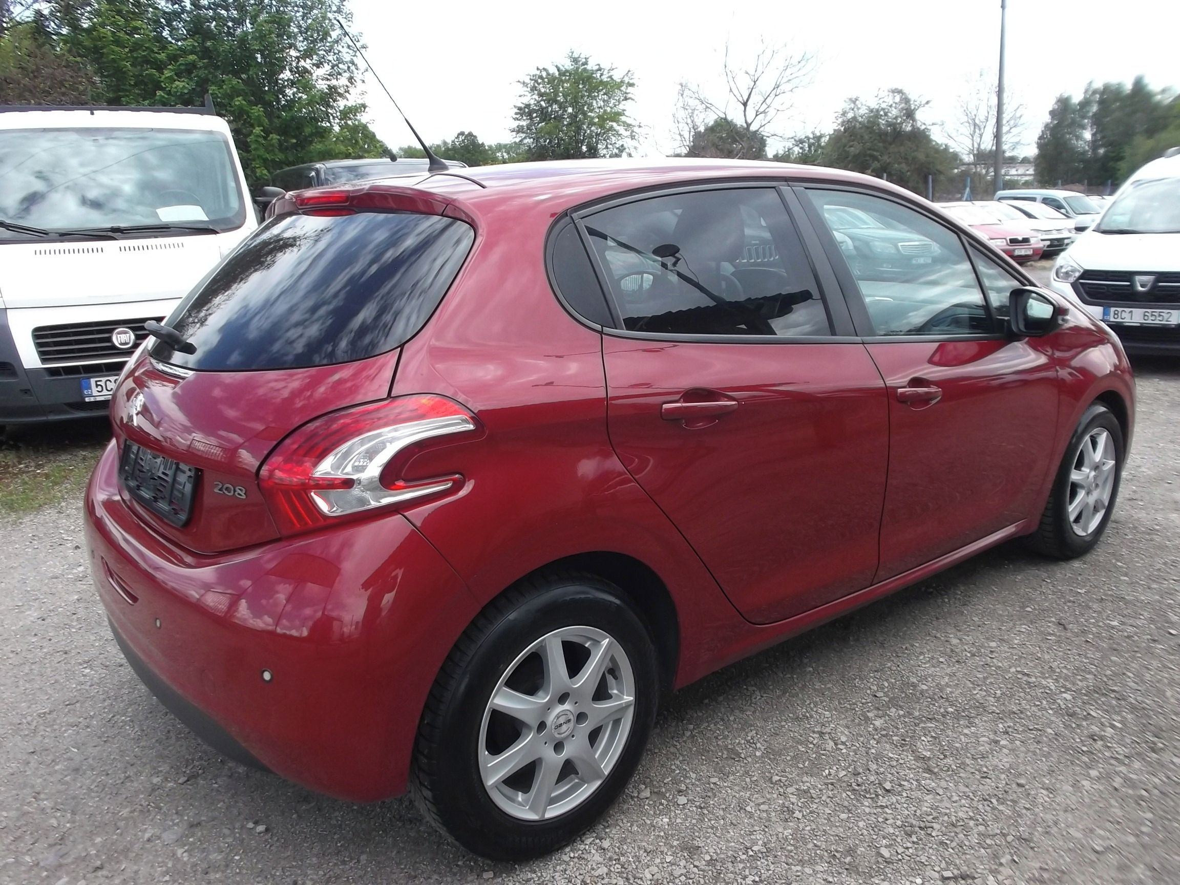 Peugeot 208, 1.2 PT - fotka 4