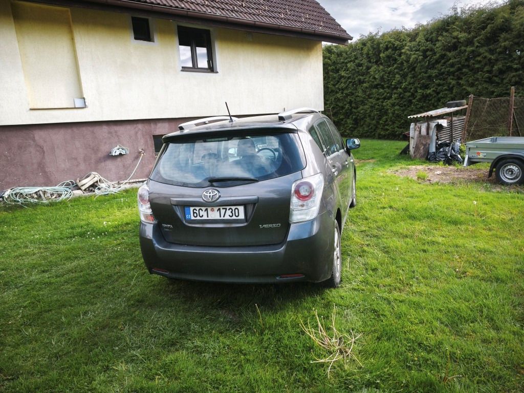 Toyota Verso, 1,8 Valvematic - fotka 5