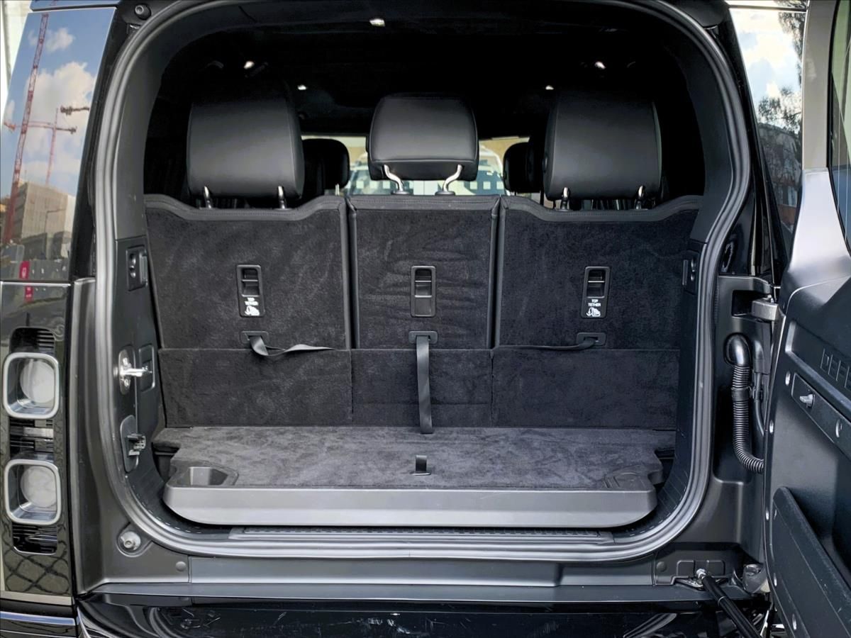 Land Rover Defender, 130 D350 X AWD / 7 MÍST* - fotka 6