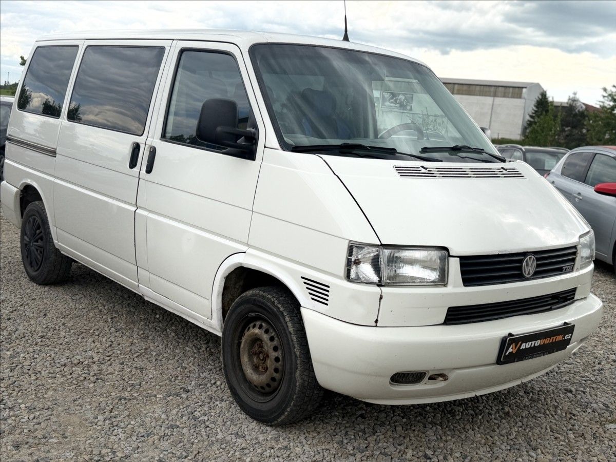 Volkswagen Transporter, 2,5 TDI 9MÍST - fotka 3