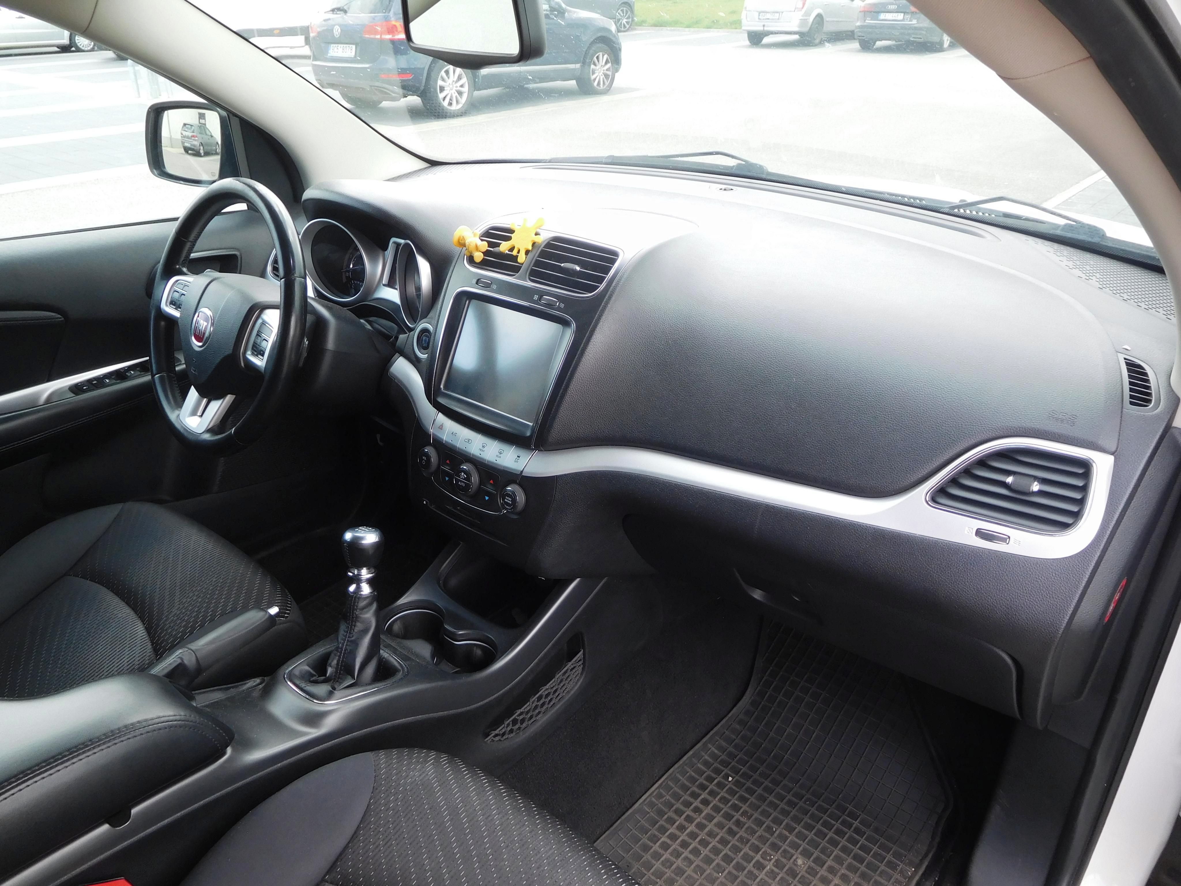Fiat Freemont, 2.0 JTD Mjet, 125 kW, 7. Míst - fotka 5