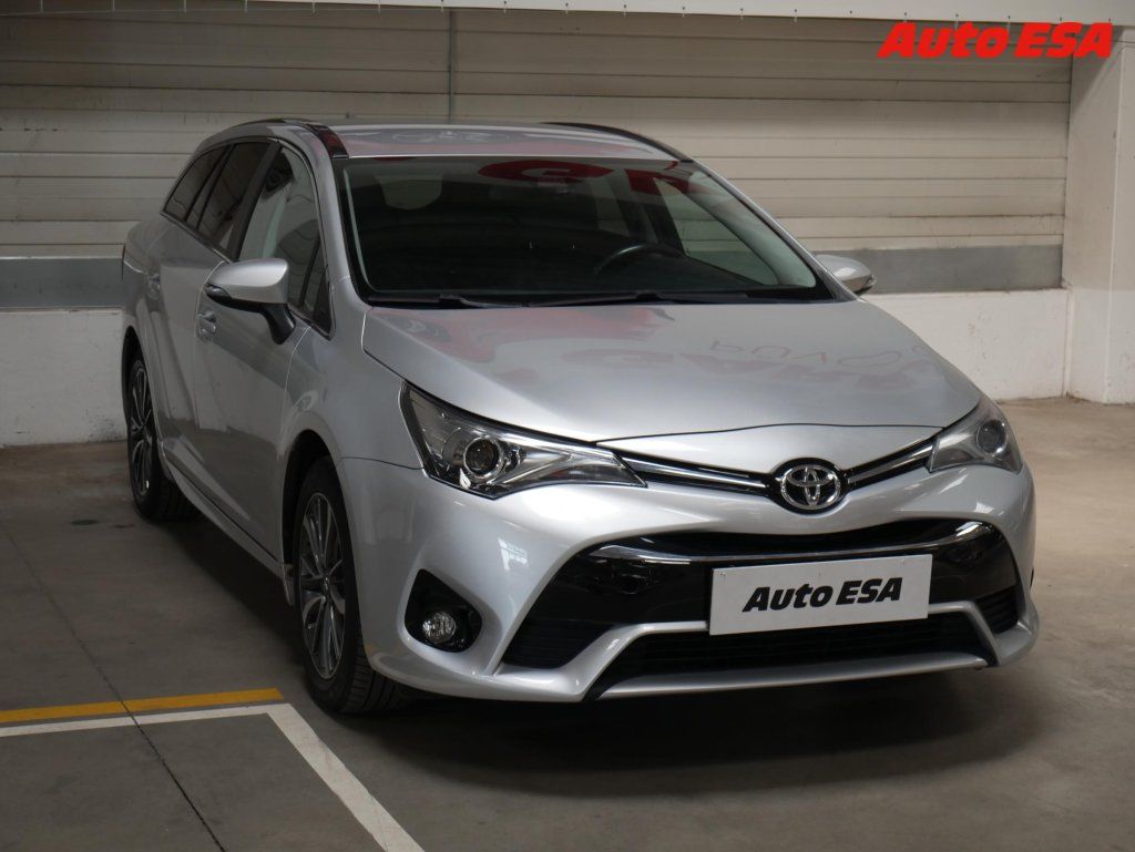 Toyota Avensis, 1.8i,2.maj,ČR,AT