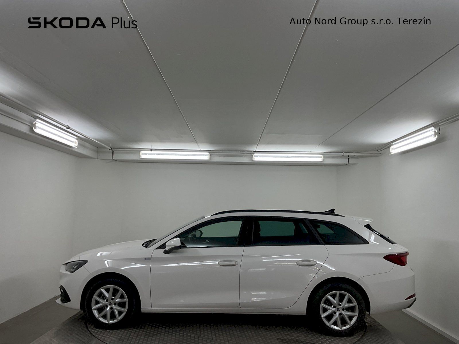 Seat Leon, 1.5 eTSI DSG 115 k Style ST - fotka 3