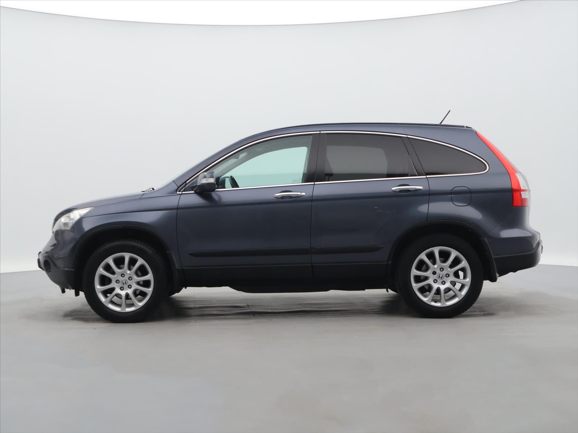 Honda CR-V, 2,0 i 110kW 4x4 Exekutive CZ - fotka 4
