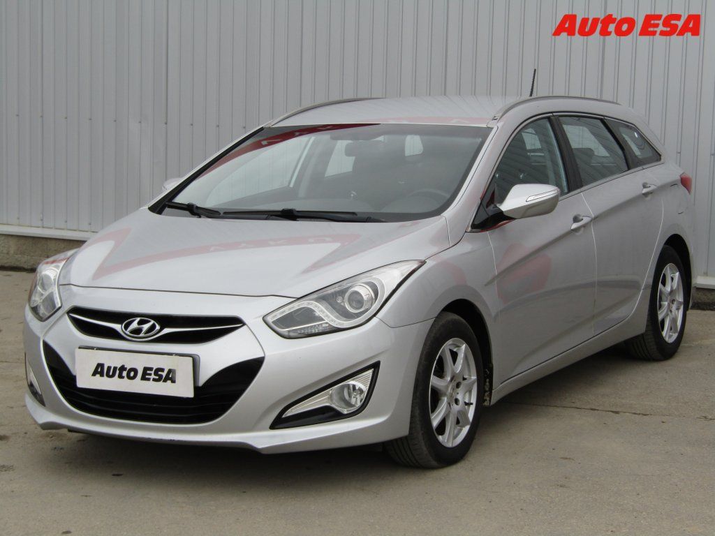 Hyundai i40, 1.7 CRDi,ČR,AC,temp - fotka 3