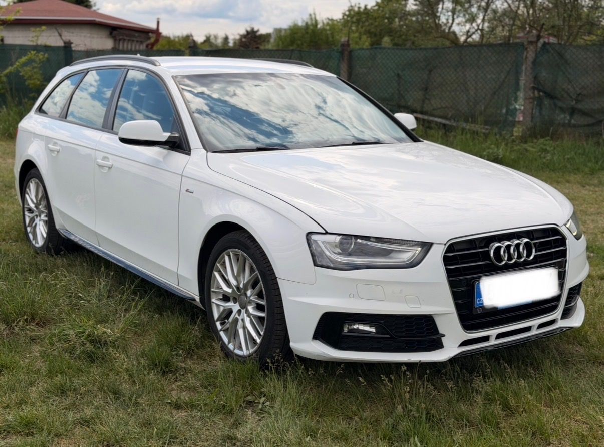 Audi A4 Avant, Audi A4 Avant S - Line - fotka 3