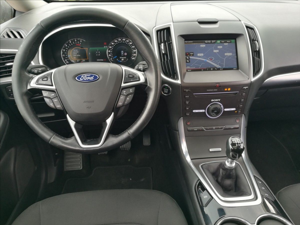 Ford Galaxy, 2,0 TDCi AWD 7míst Titanium - fotka 5