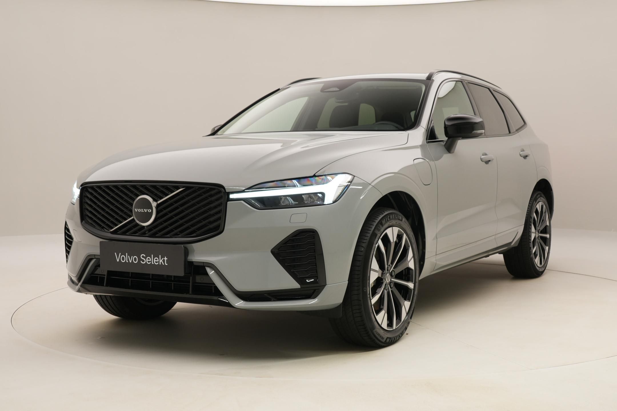 Volvo XC60, T6 AWD RECHARGE DARK PLUS CZ