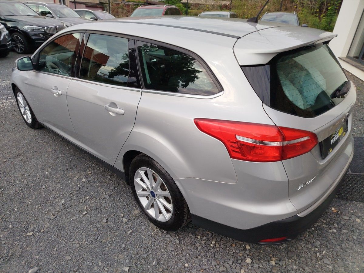 Ford Focus, 1,5 TDCi 88kW, TITANIUM - fotka 4