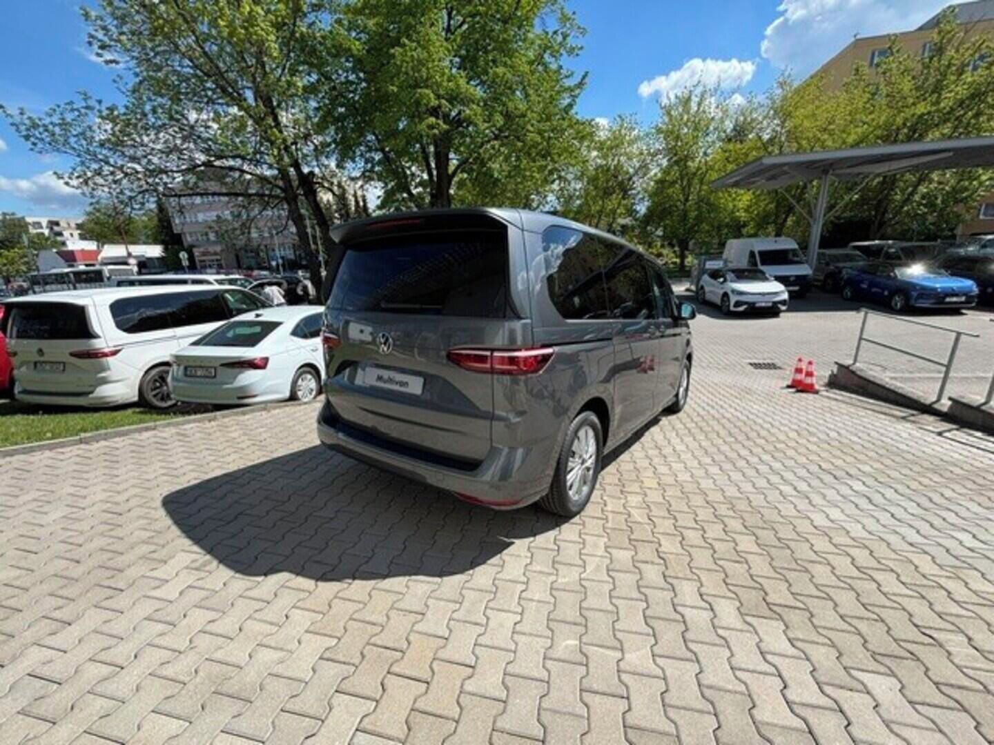 Volkswagen Multivan, 2,0 110 kW - fotka 4