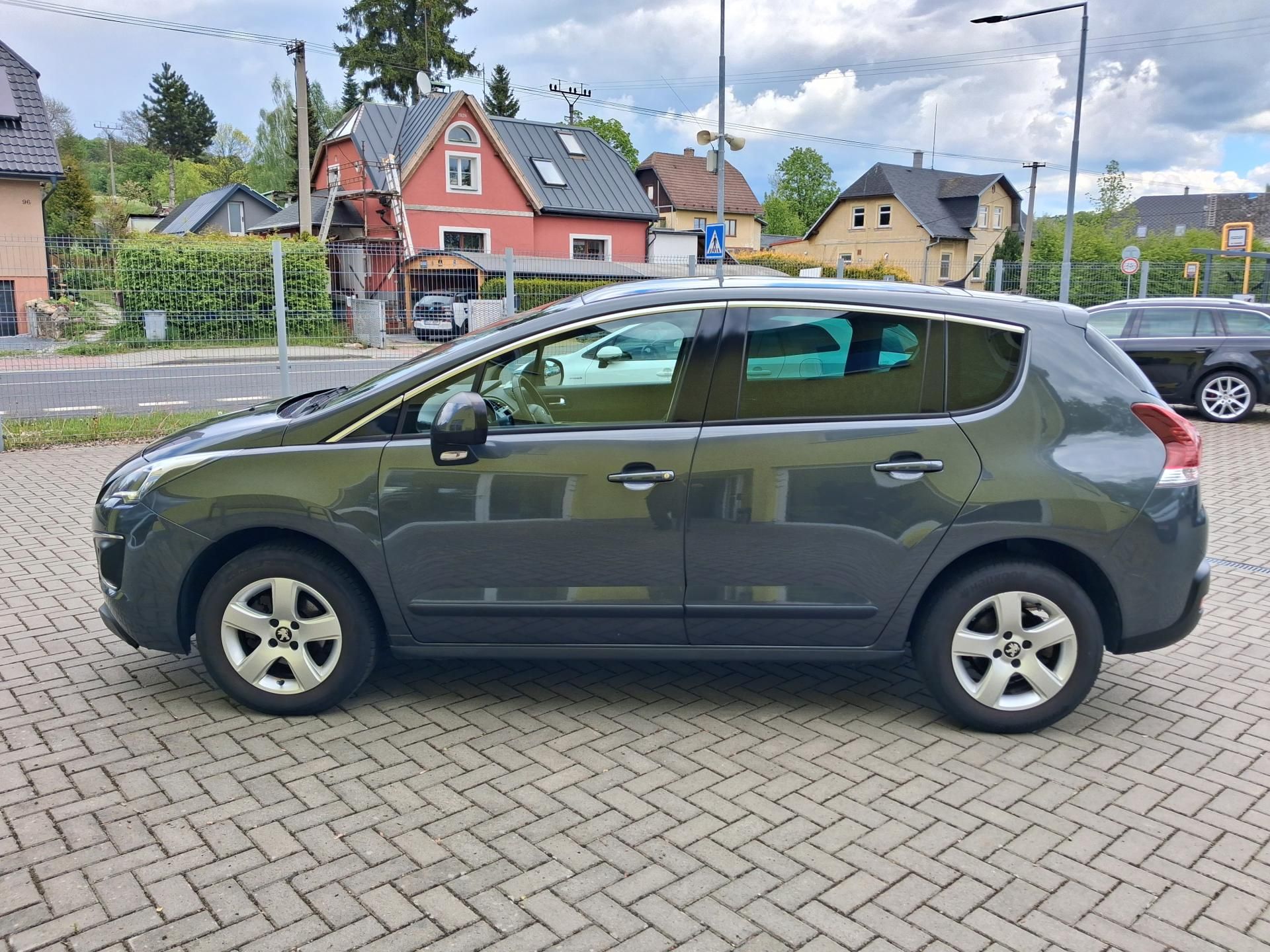 Peugeot 3008, 1,6HDi NAVI VYHŘ.SED. 2x KOLA - fotka 4