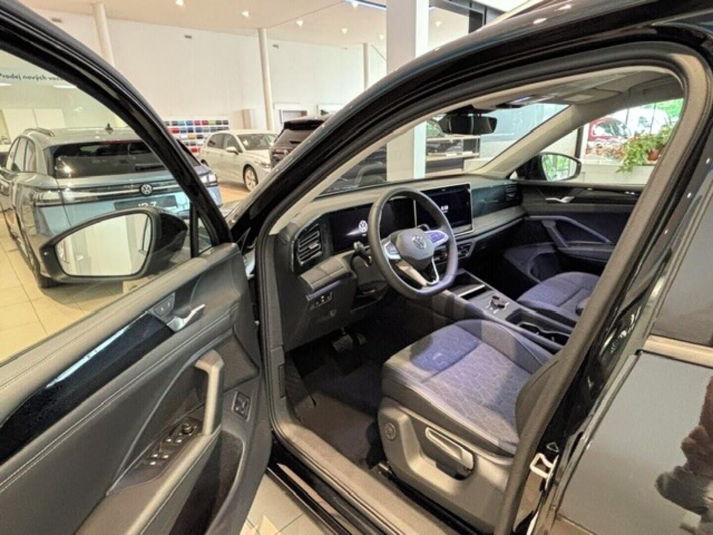 Volkswagen Tiguan, People 1,5 TSI 150 kW eHybrid - fotka 5