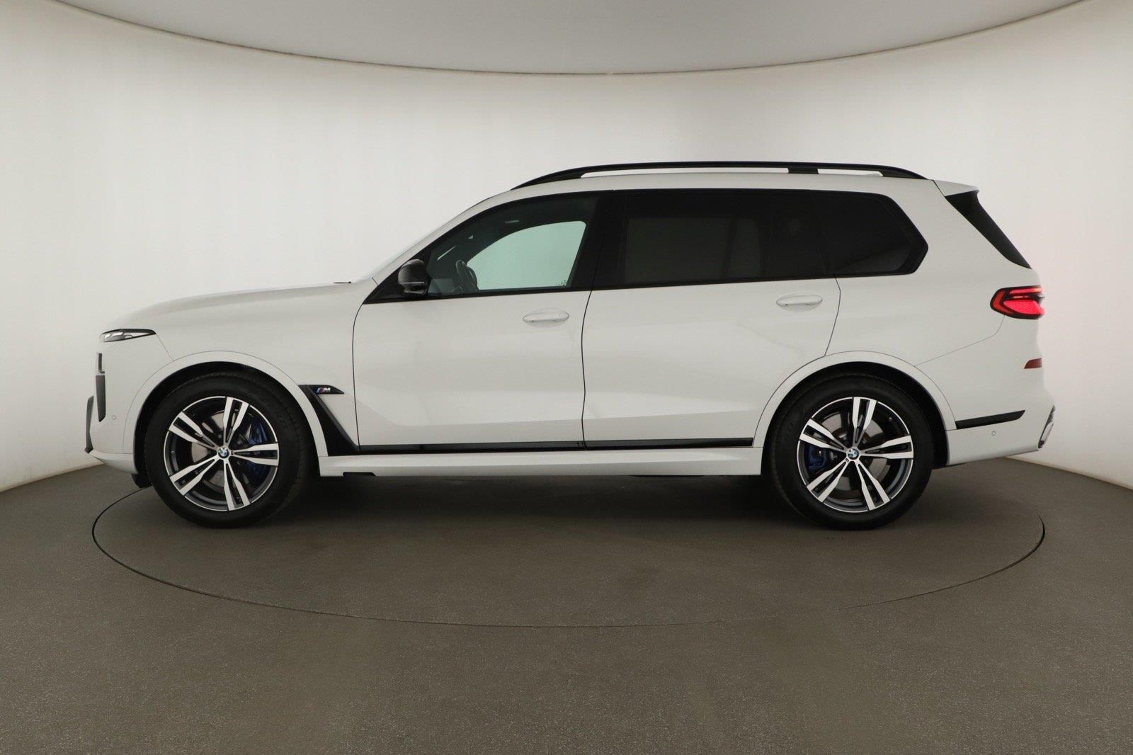 BMW X7, M60i - fotka 2