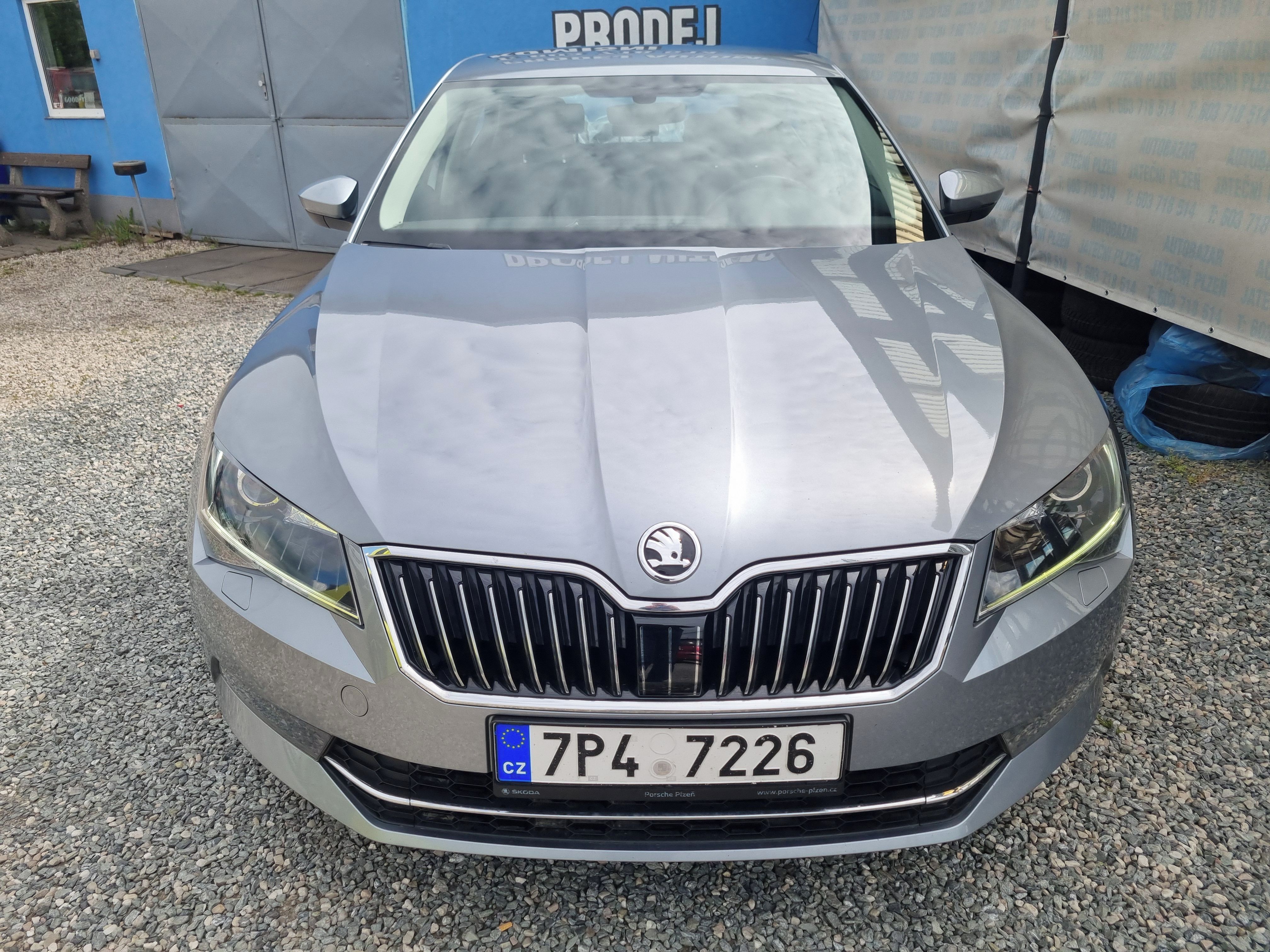 Škoda Superb, 2.0 TDI 110 KW - fotka 5