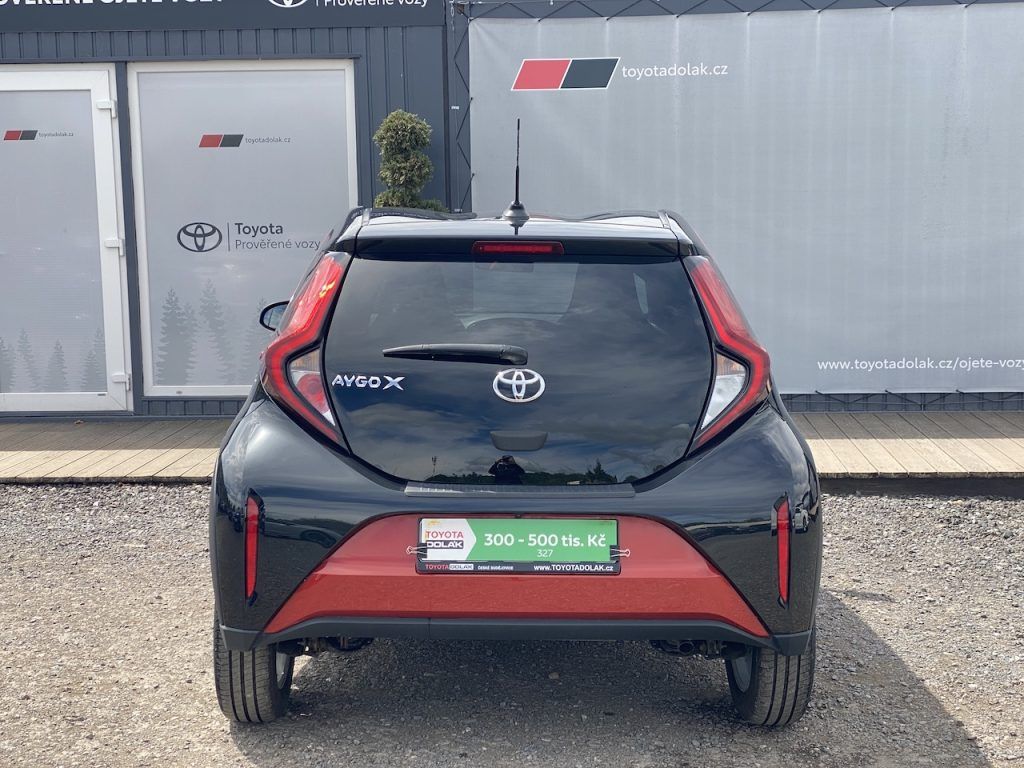 Toyota Aygo, 1.0i, ČR, Style Tech, automat - fotka 5