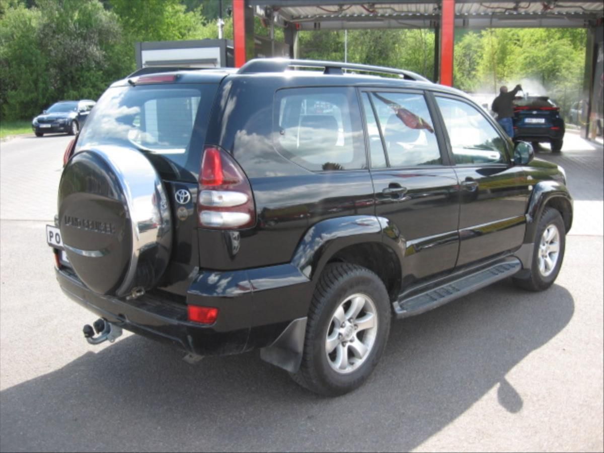 Toyota Land Cruiser, 3,0 D-4D Manuál - fotka 6
