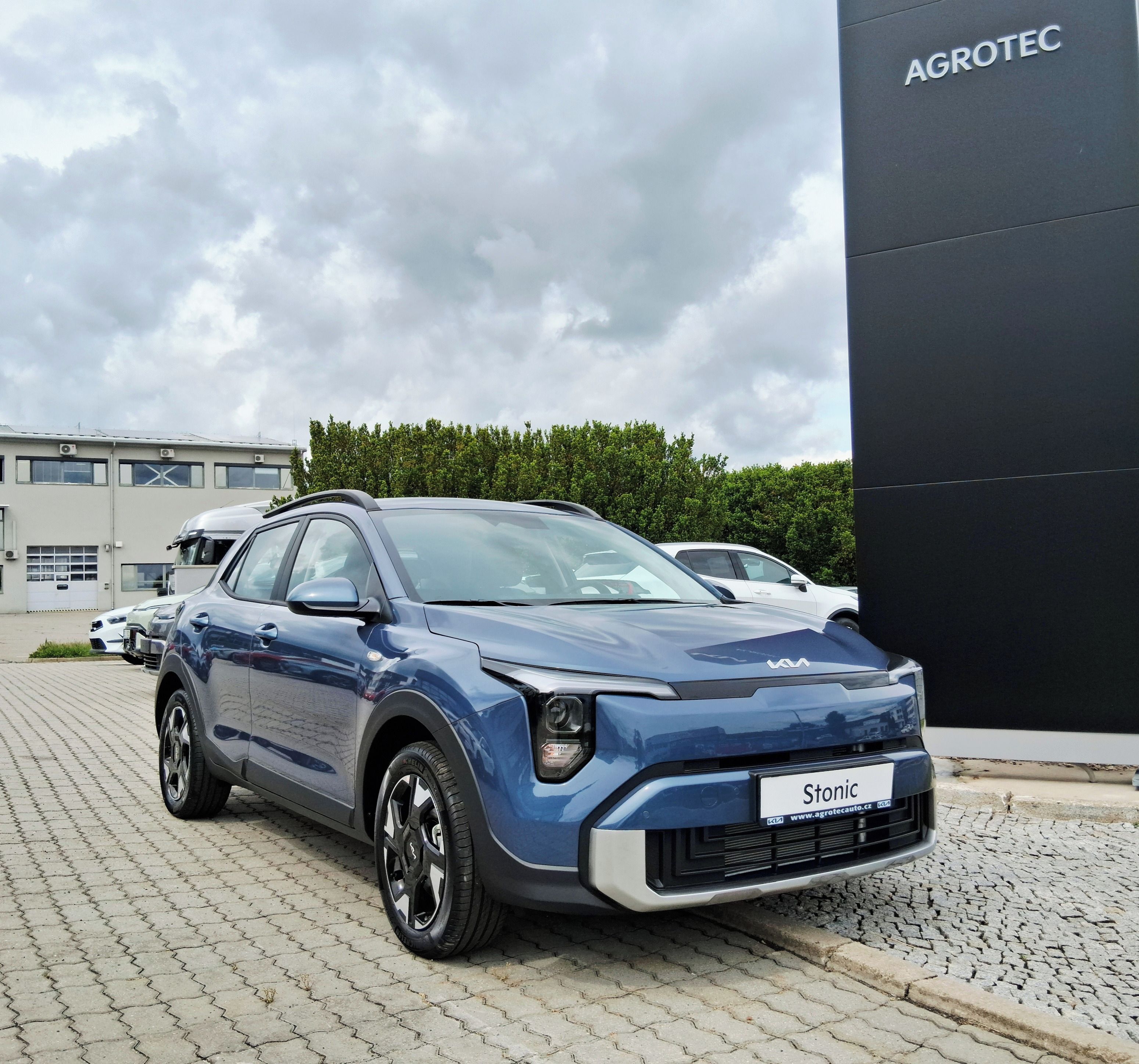Kia Stonic, 1.0 T-GDI 74 kW