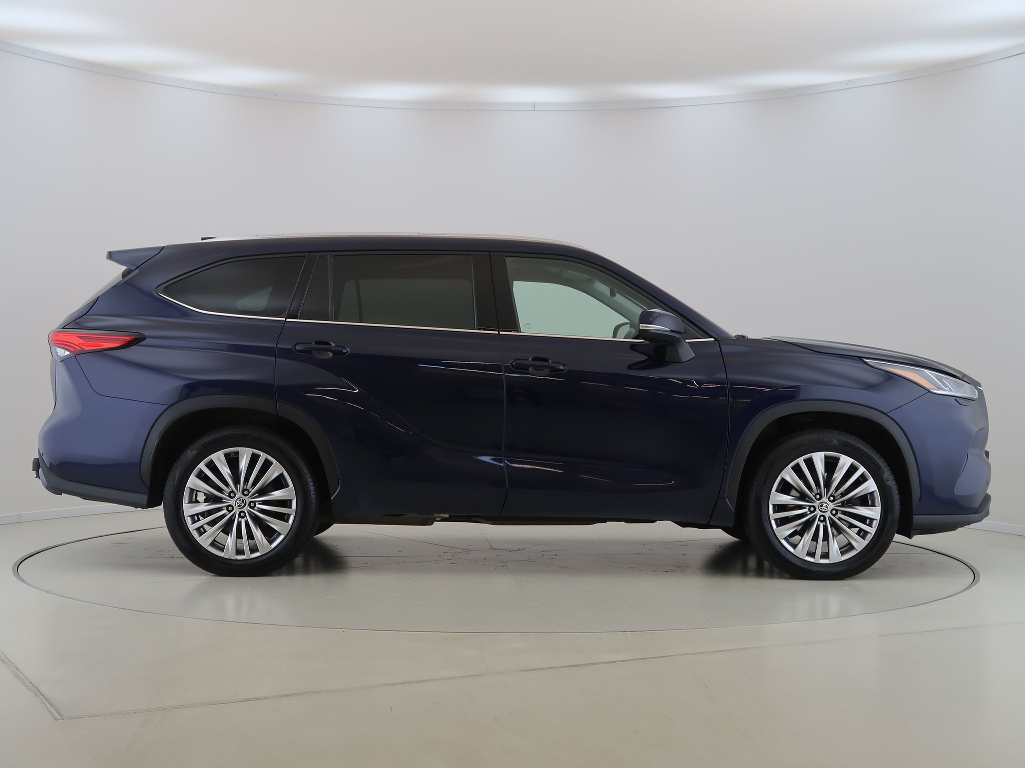 Toyota Highlander, 2.5Hybrid,Prestige,4x4,CZ,1Maj - fotka 4