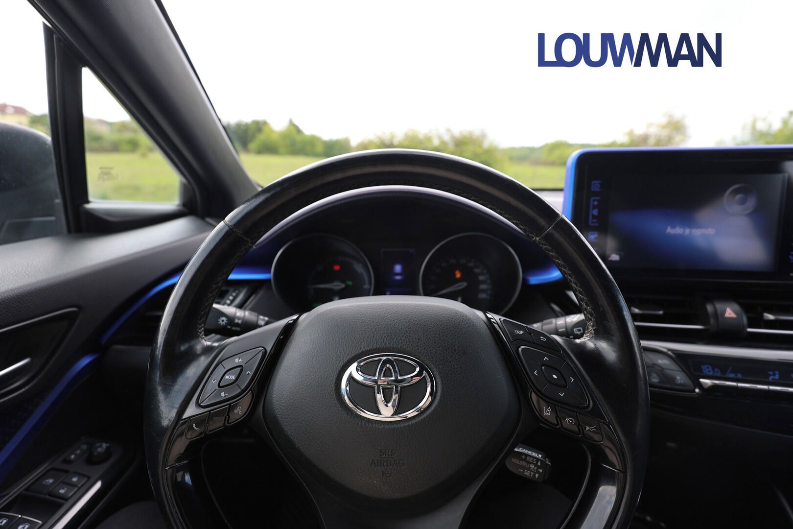 Toyota C-HR, Hybrid 1.8 VVT-i Dynamic - fotka 5