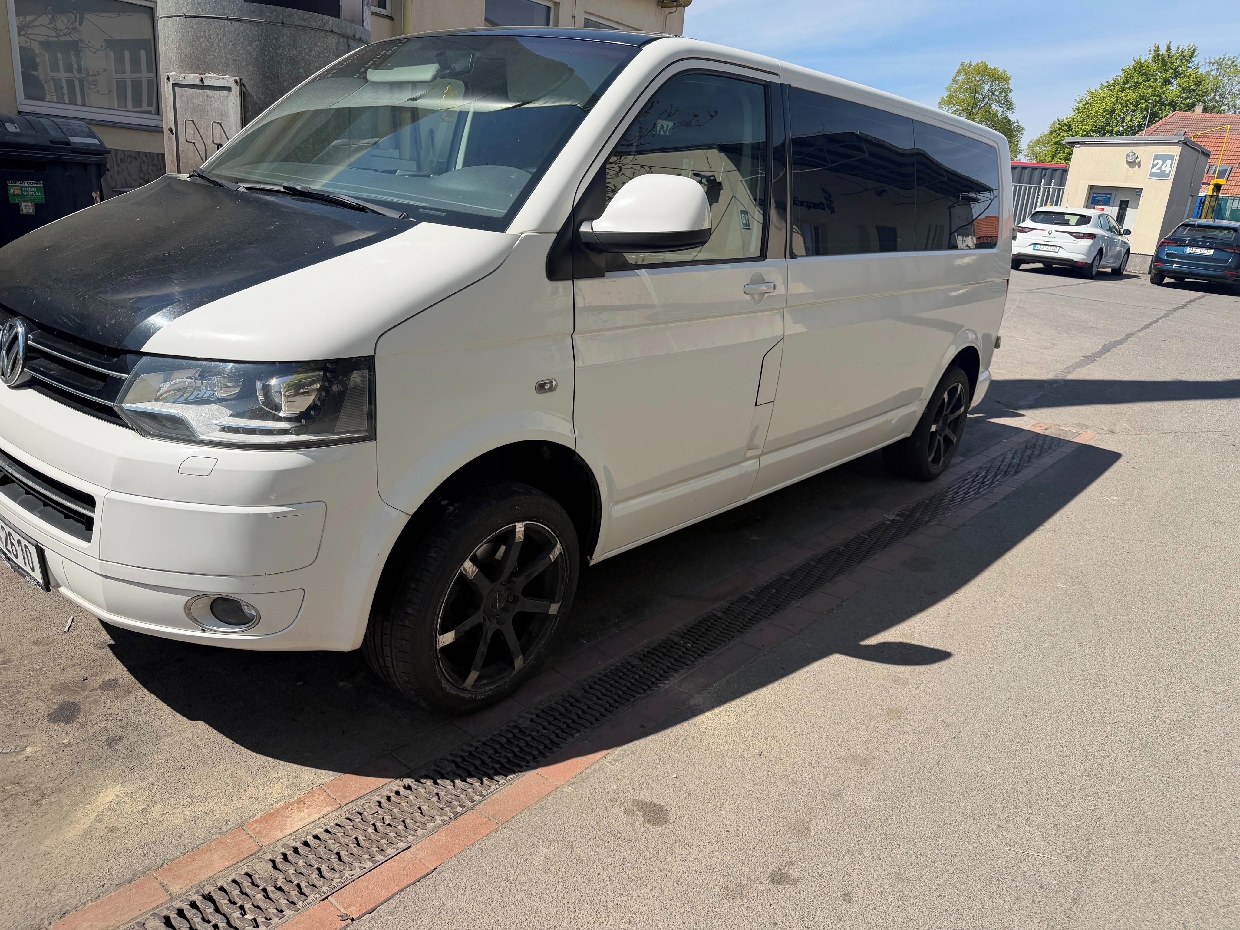 Volkswagen Transporter, 2.0 TDI, r.v 2014,–servisovaný