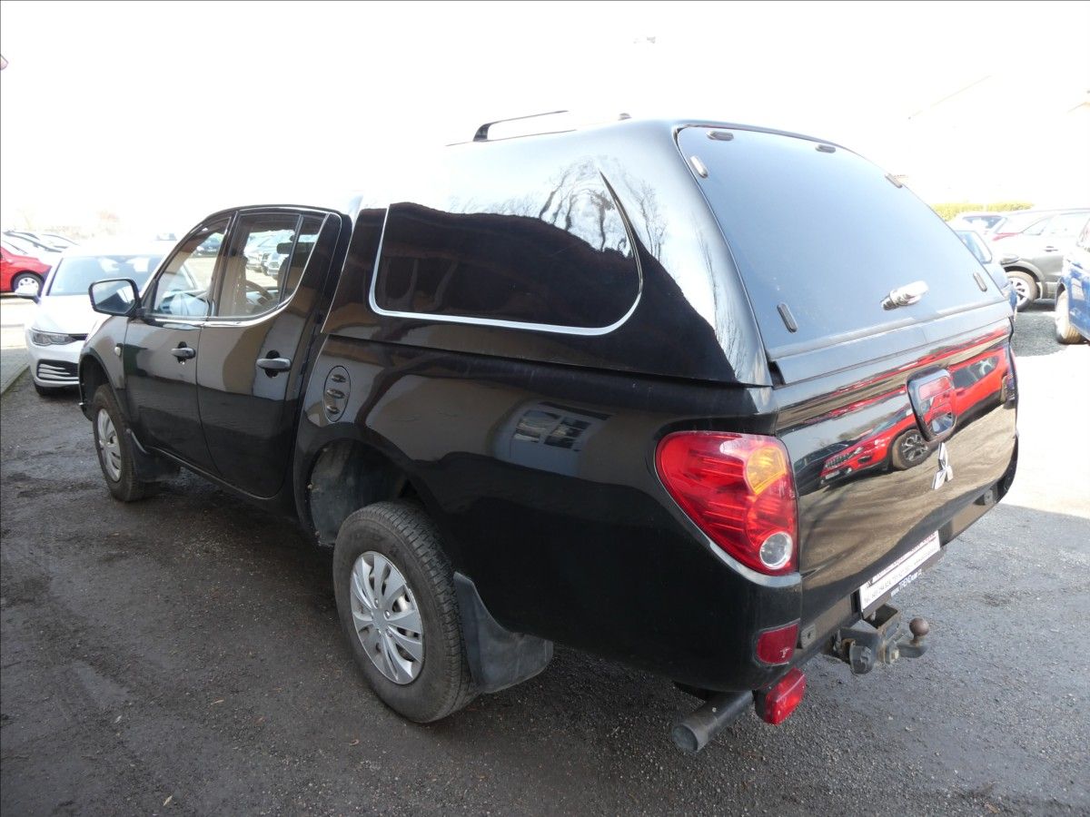 Mitsubishi L200, 2,5 DI-D 100kW 4x4, závěs - fotka 6