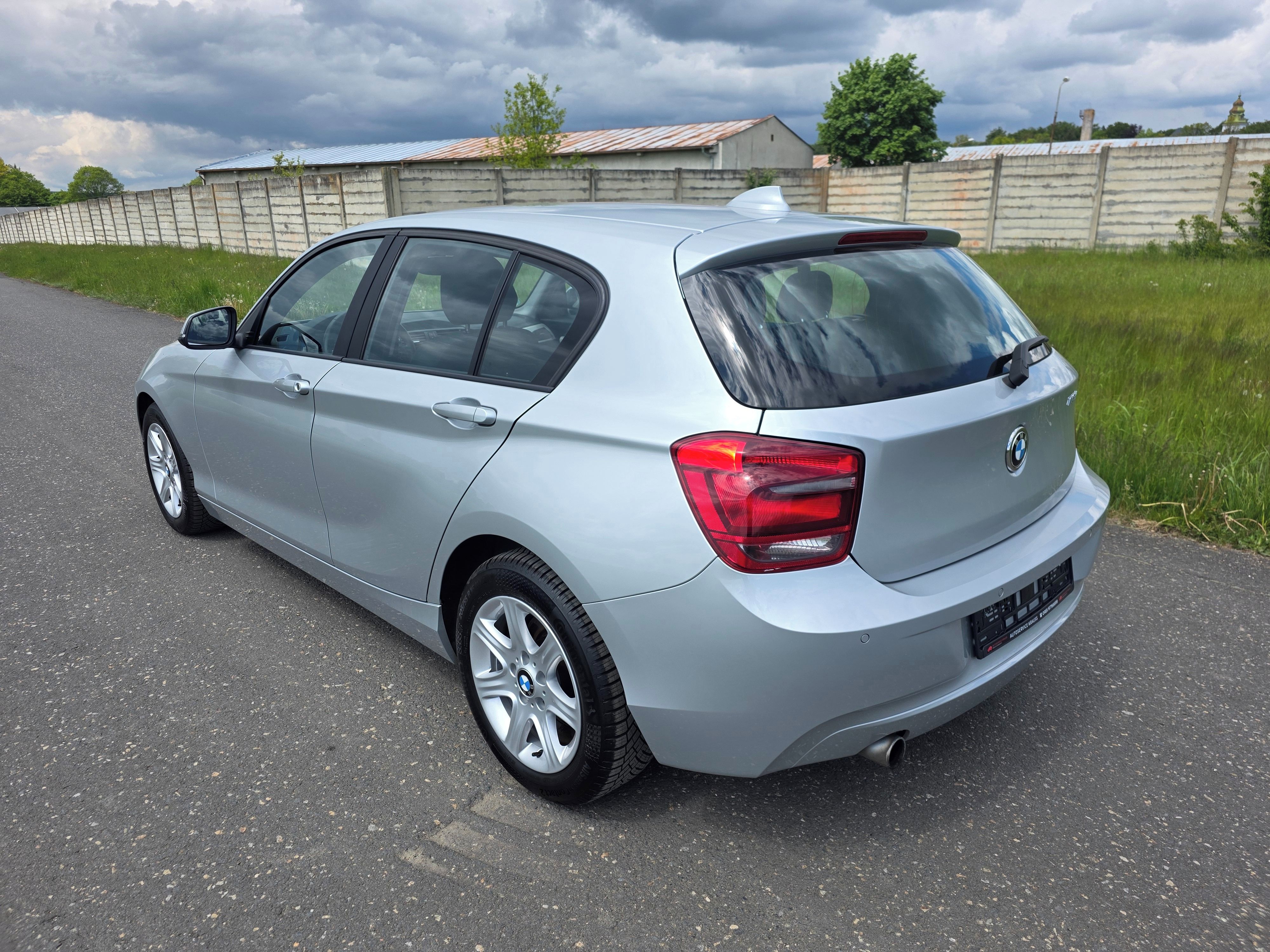 BMW Řada 1, 116i 100kW 1.Majitel Nové STK - fotka 4