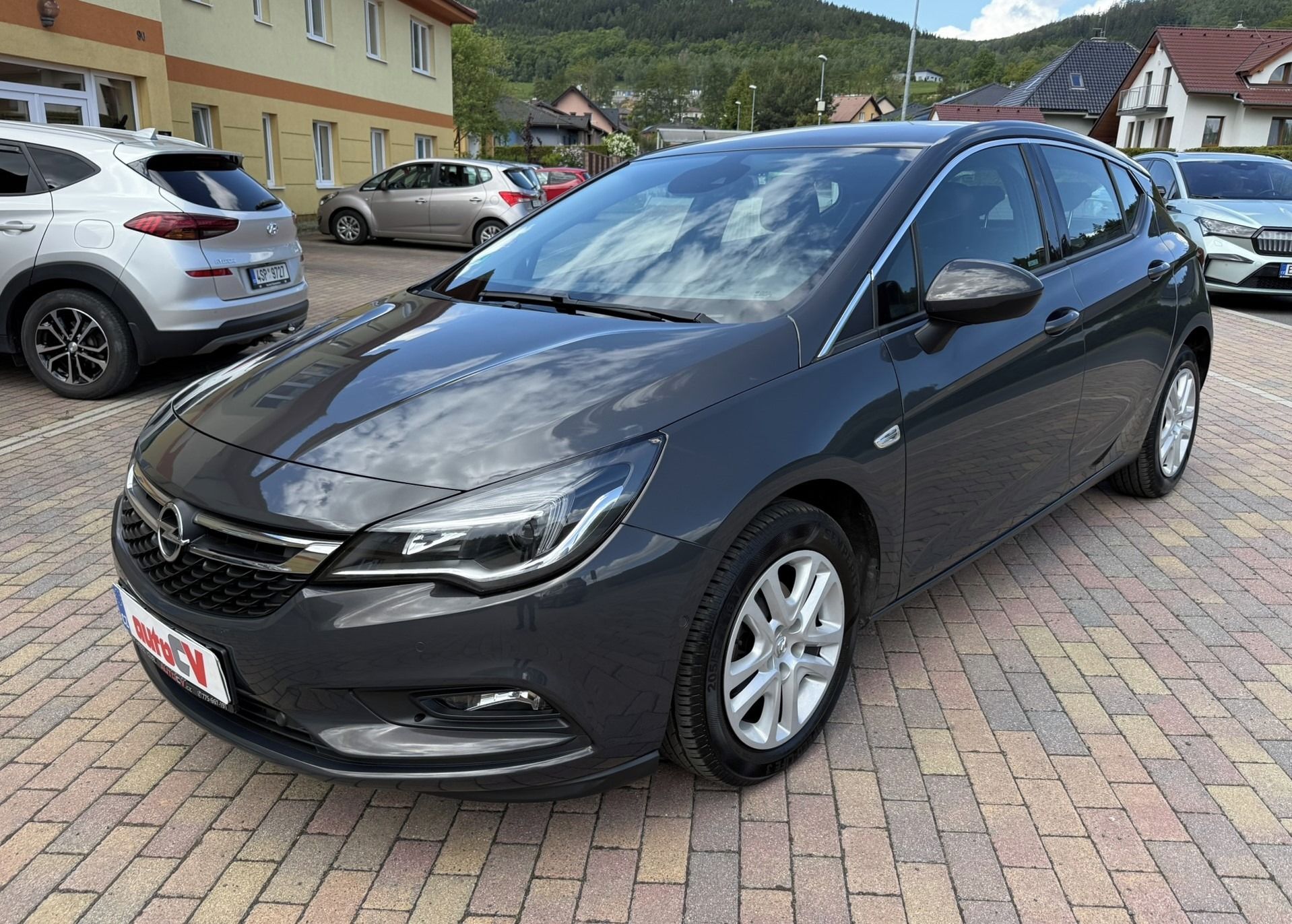 Opel Astra, K 1.4 T 110kW KAMERA,APP,VÝHŘE - fotka 2
