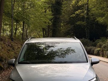 2.0 TDI DSG BUSINESS PREMIUM