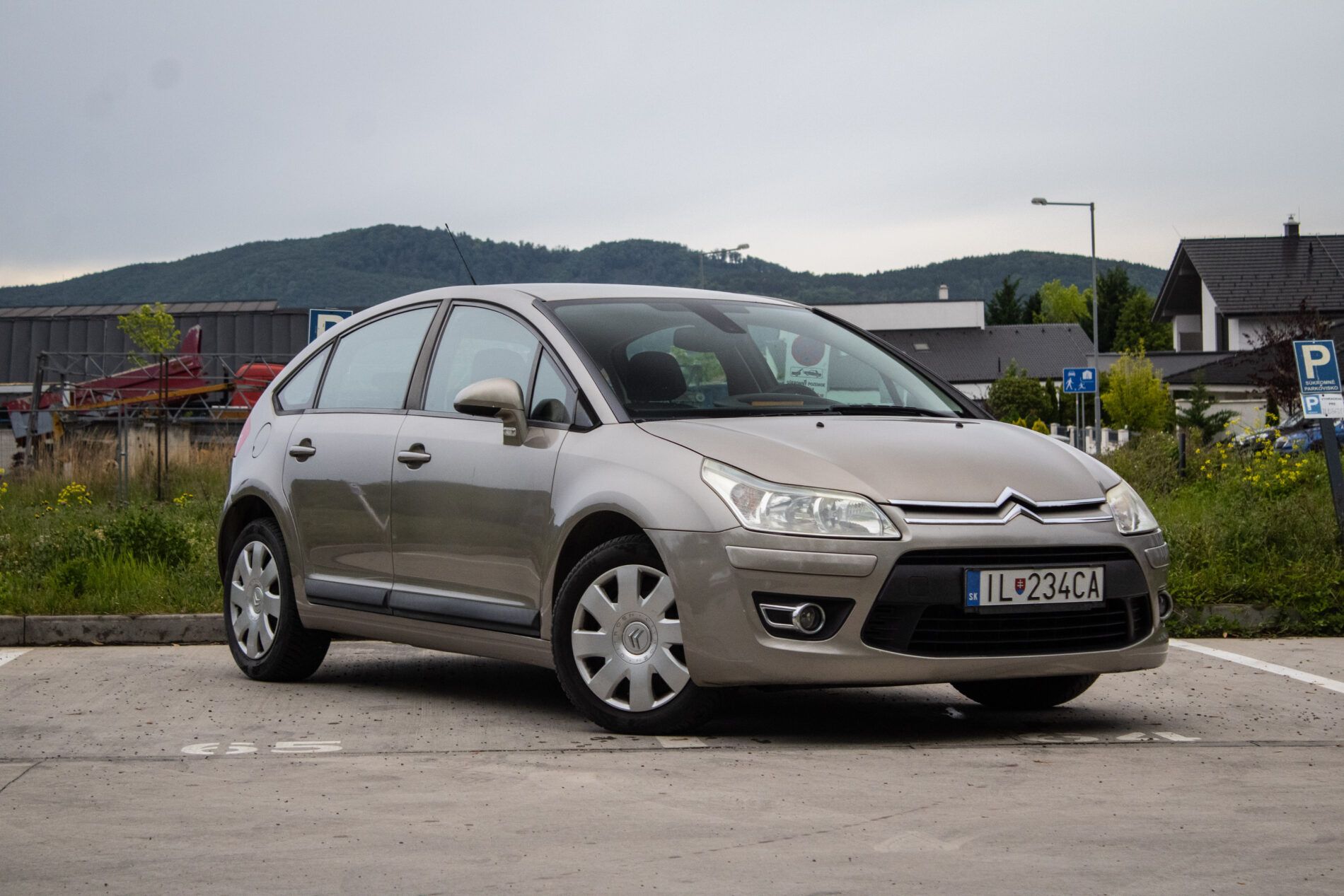 Citroën C4 - fotka 3