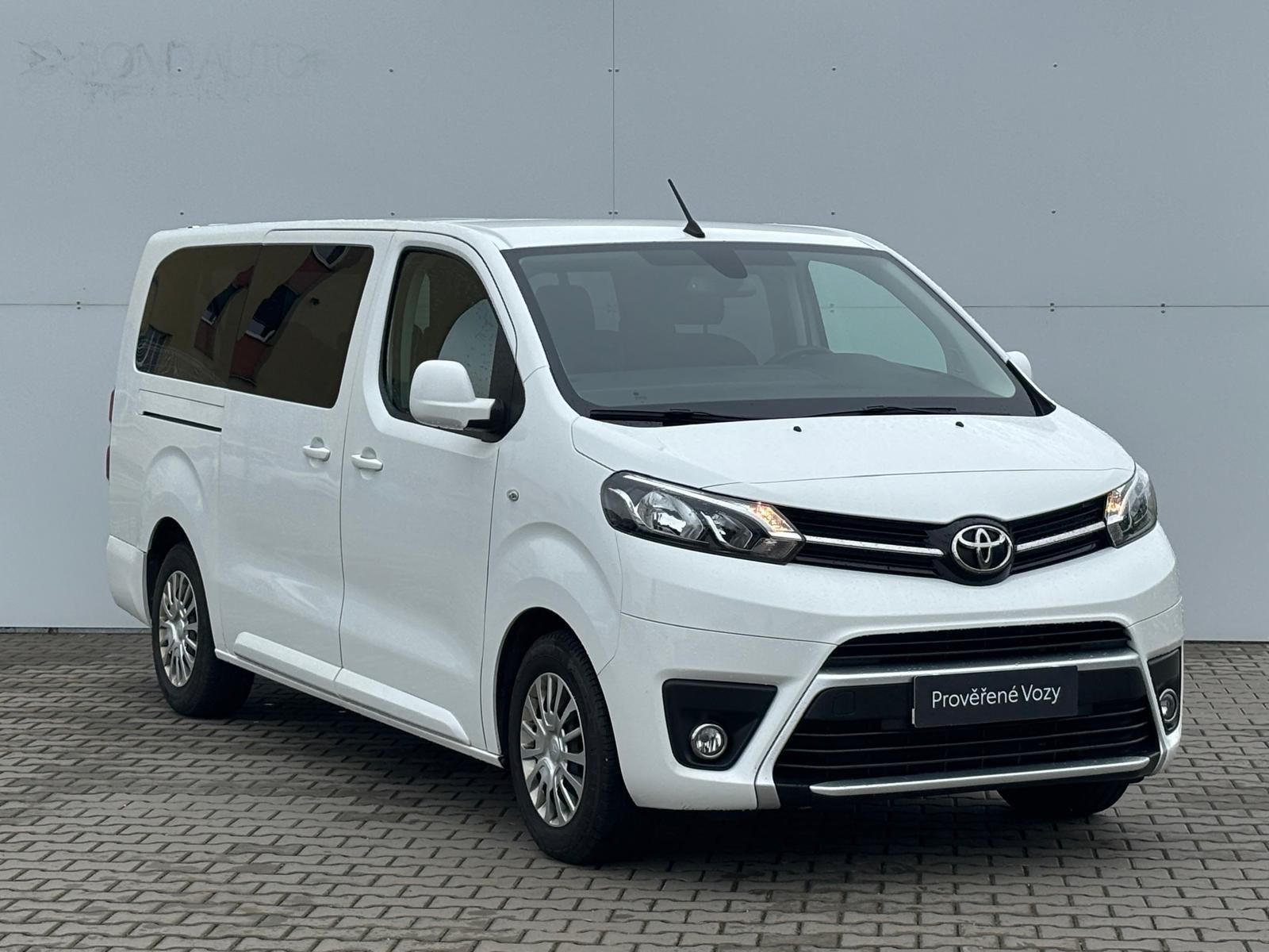 Toyota Proace, 2,0 D-4D L2 - fotka 6