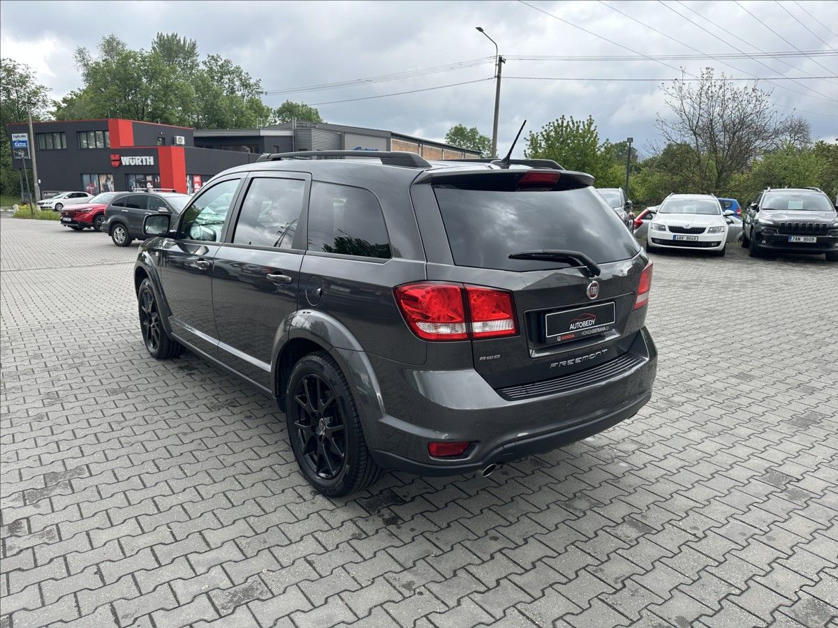 Fiat Freemont, 3,6i V6 Black Code, AT, ČR!!! - fotka 5