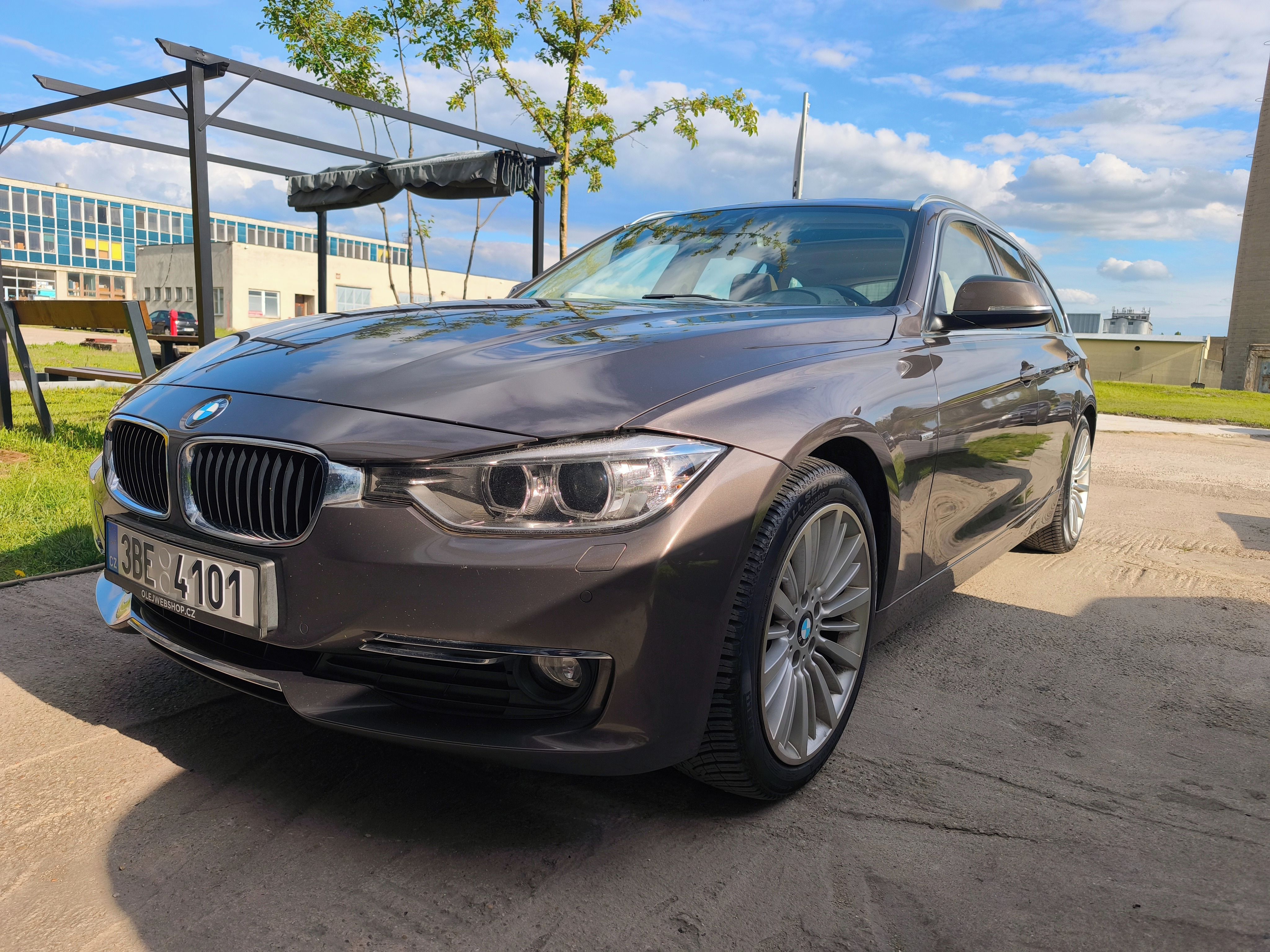 BMW Řada 3, 320d BMW Luxury , TOP stav - fotka 4
