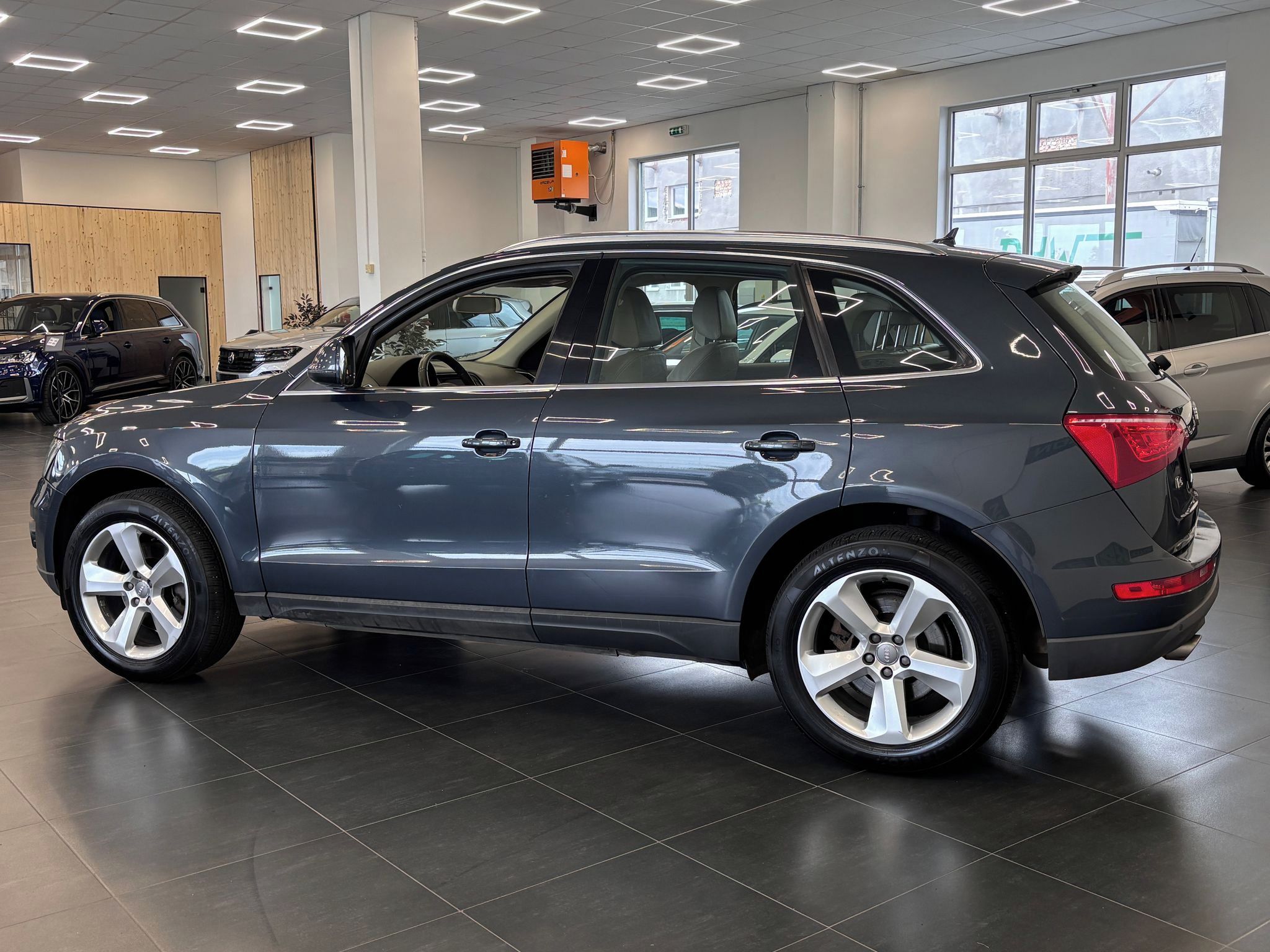 Audi Q5, 3.0TDI, DSG, Quattro - fotka 4